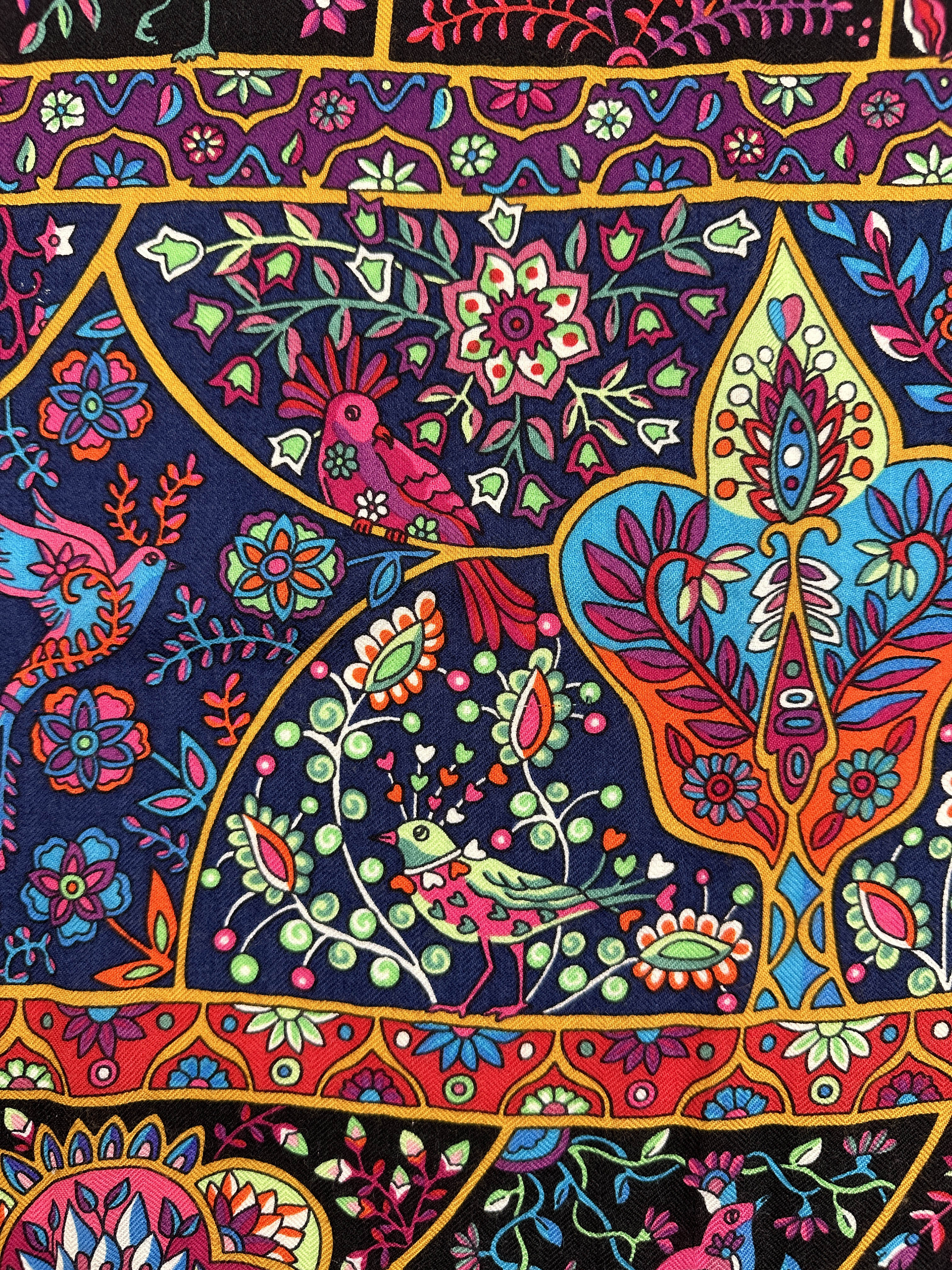 Hermès Au Pays des Oiseaux Fleurs Cashmere Silk 140