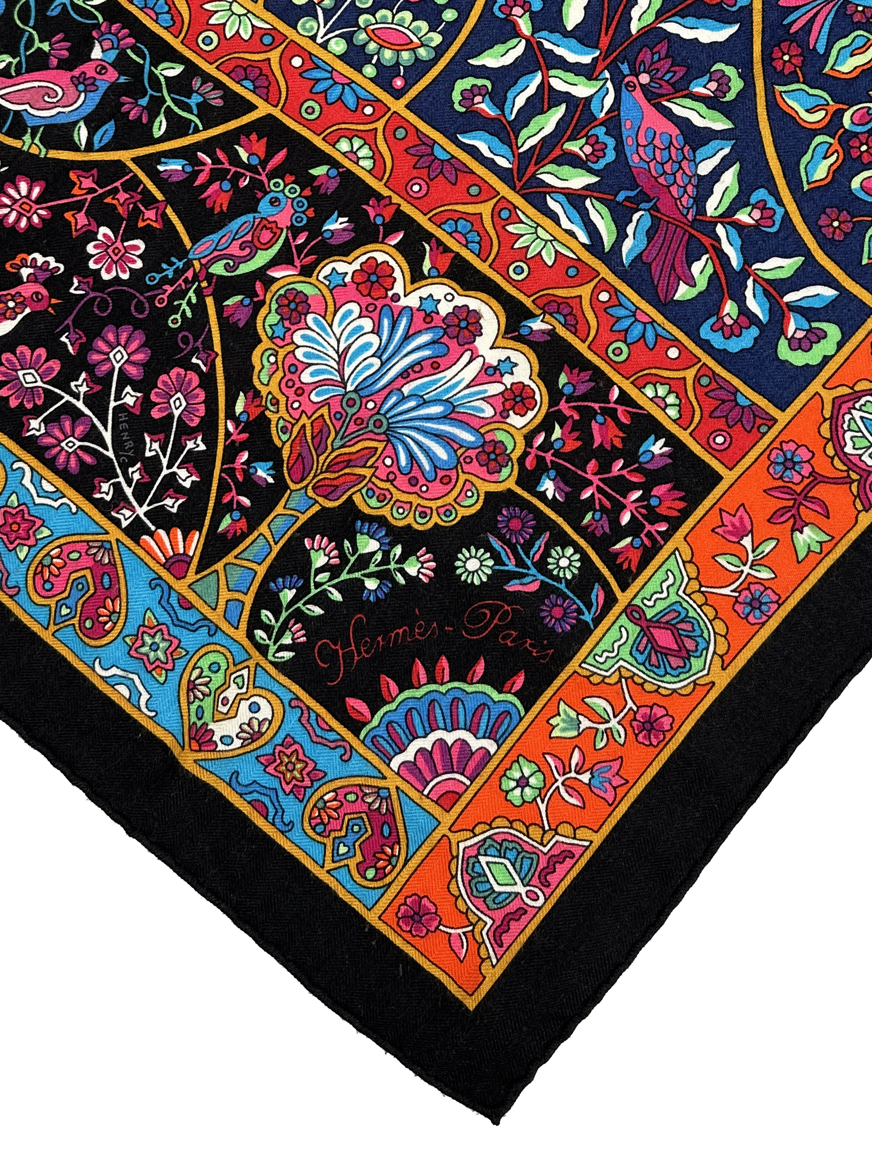 Hermès Au Pays des Oiseaux Fleurs Cashmere Silk 140