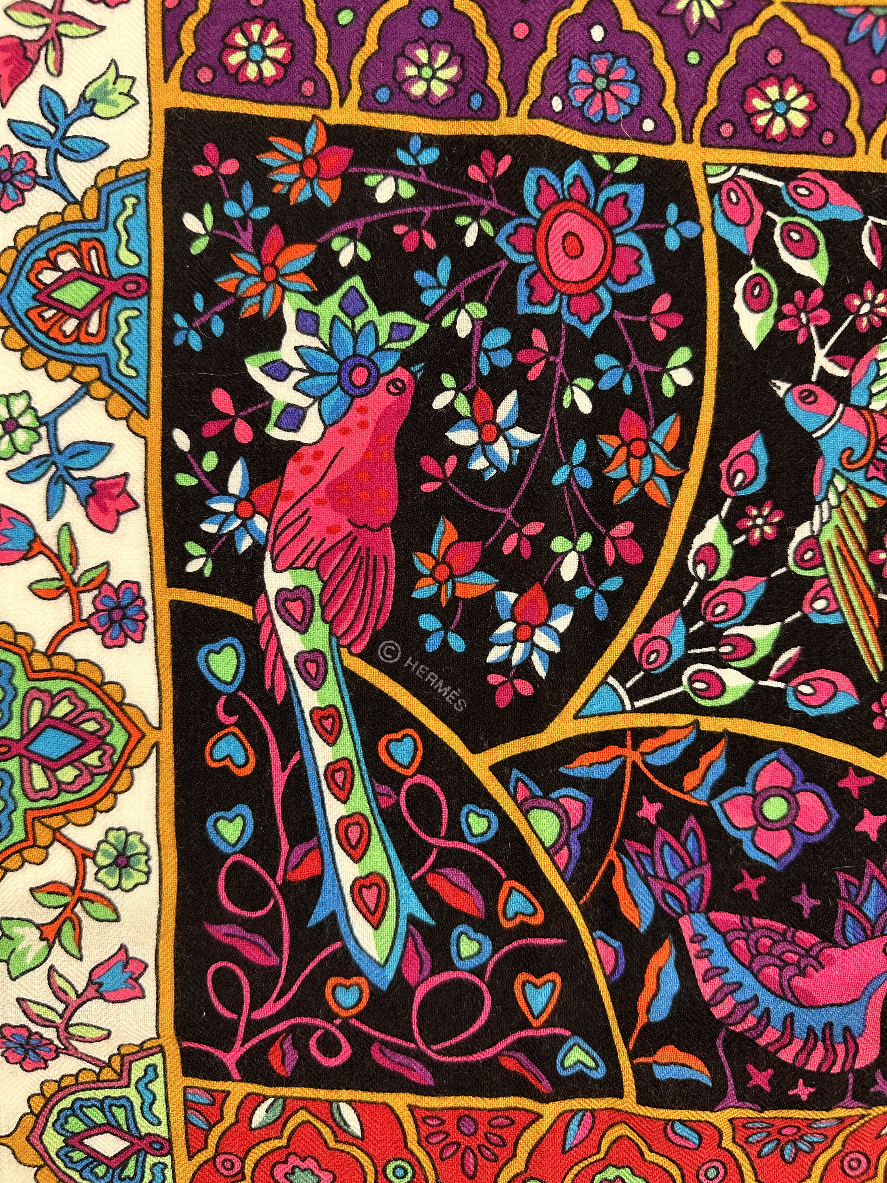 Hermès Au Pays des Oiseaux Fleurs Cashmere Silk 140