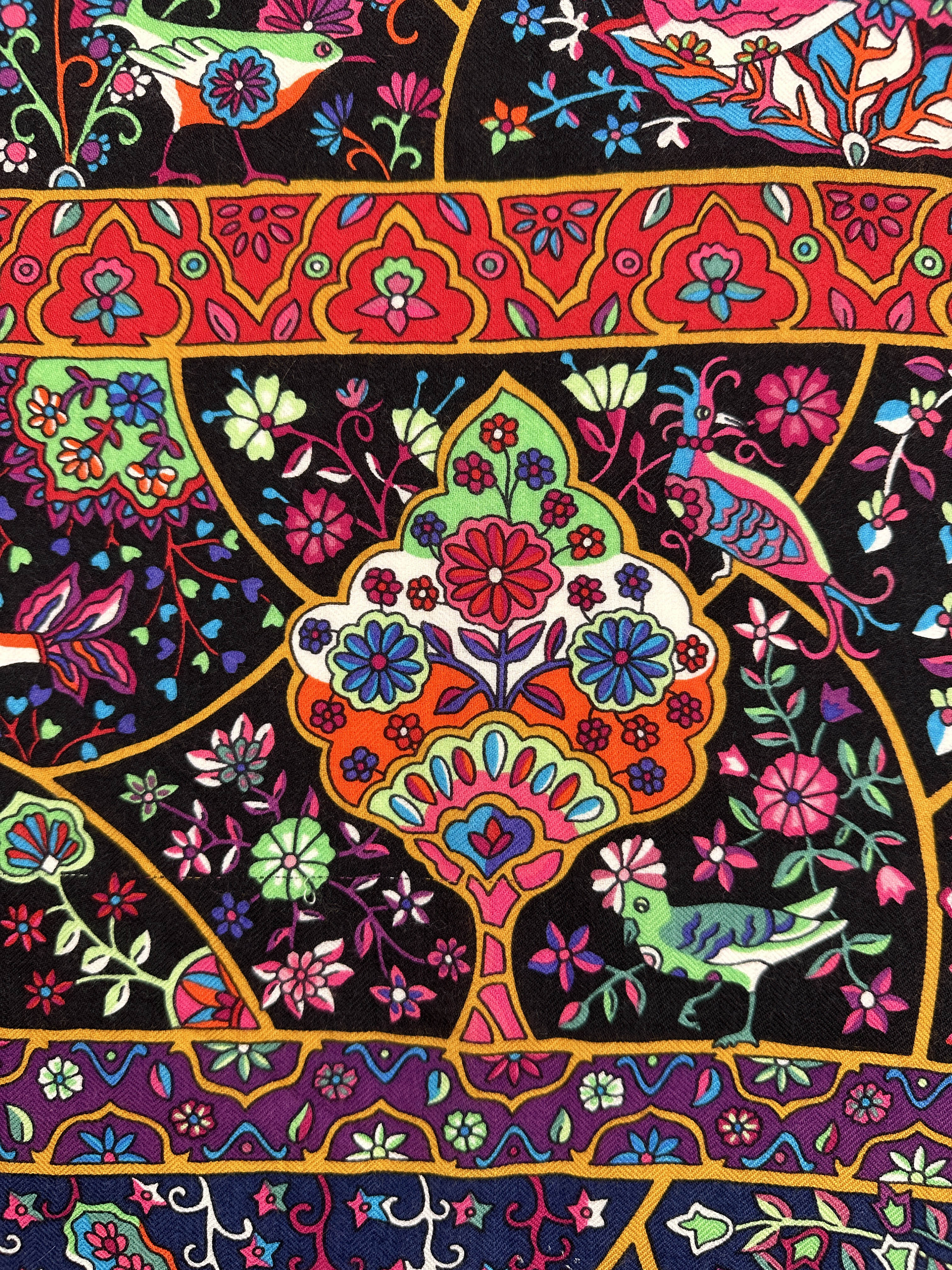 Hermès Au Pays des Oiseaux Fleurs Cashmere Silk 140