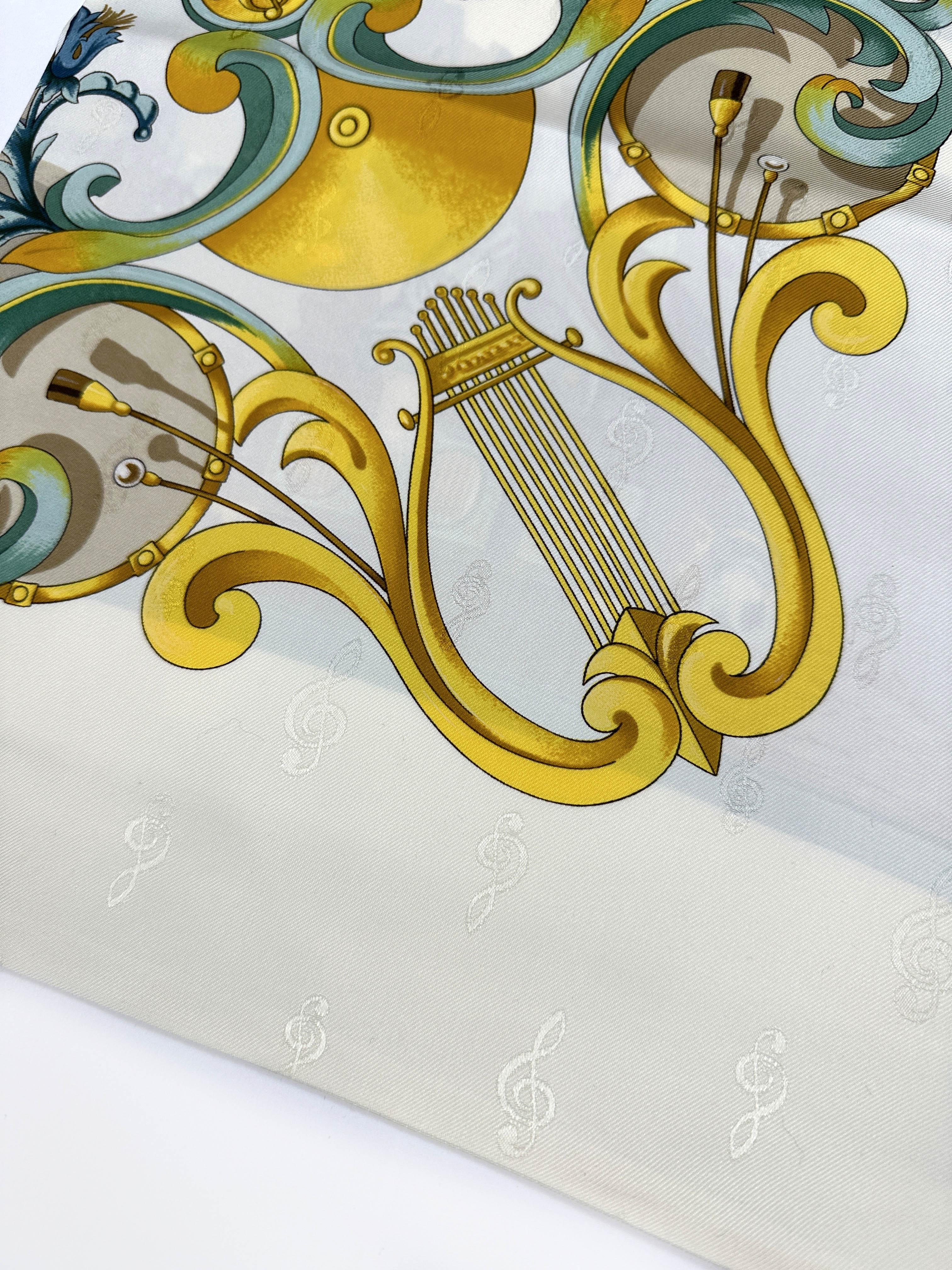 Hermès Orgauphone et Autres Mécaniques Jacquard Shawl