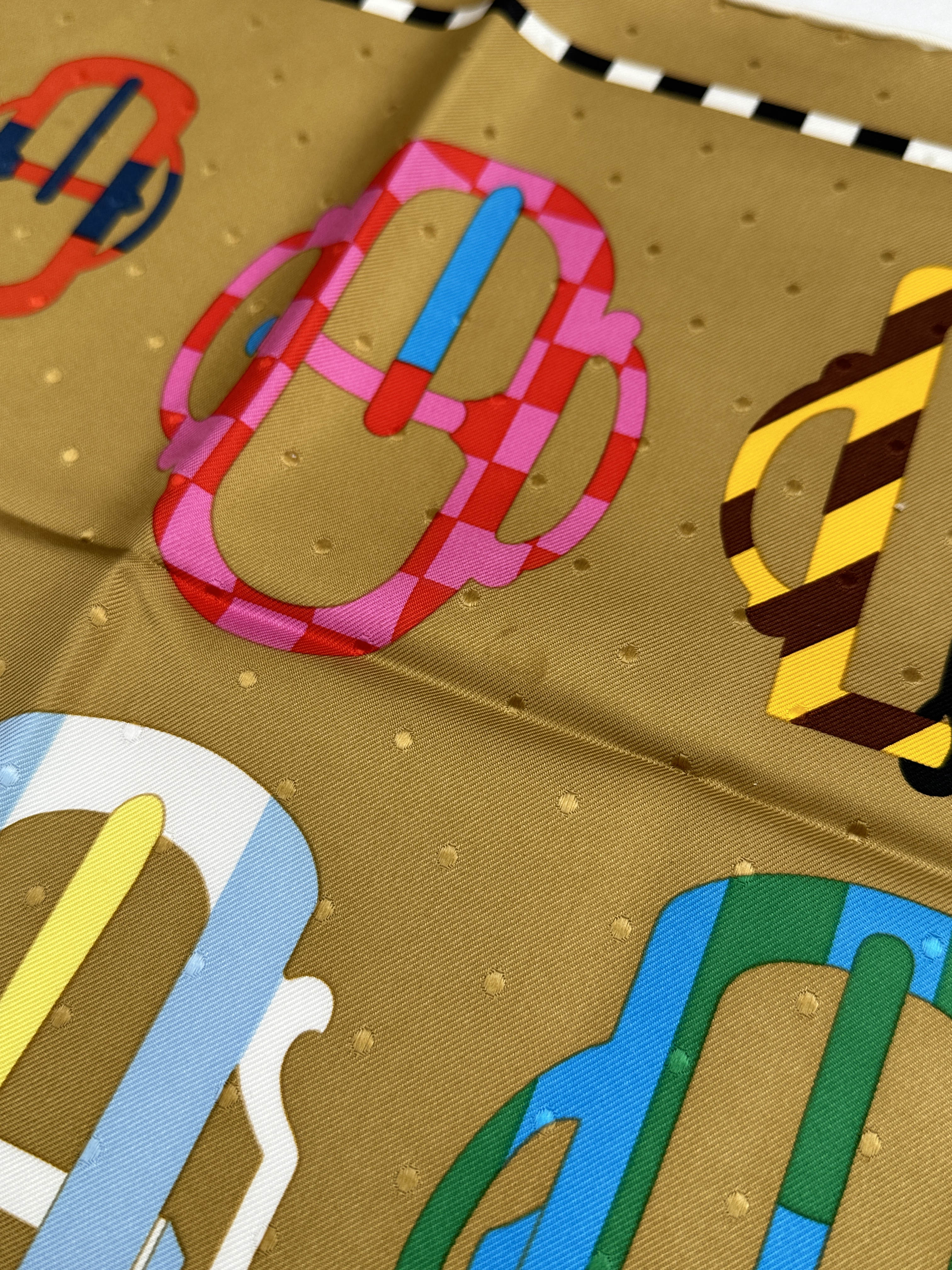 Hermès Bouclerie Moderne Plumetis Jacquard 70