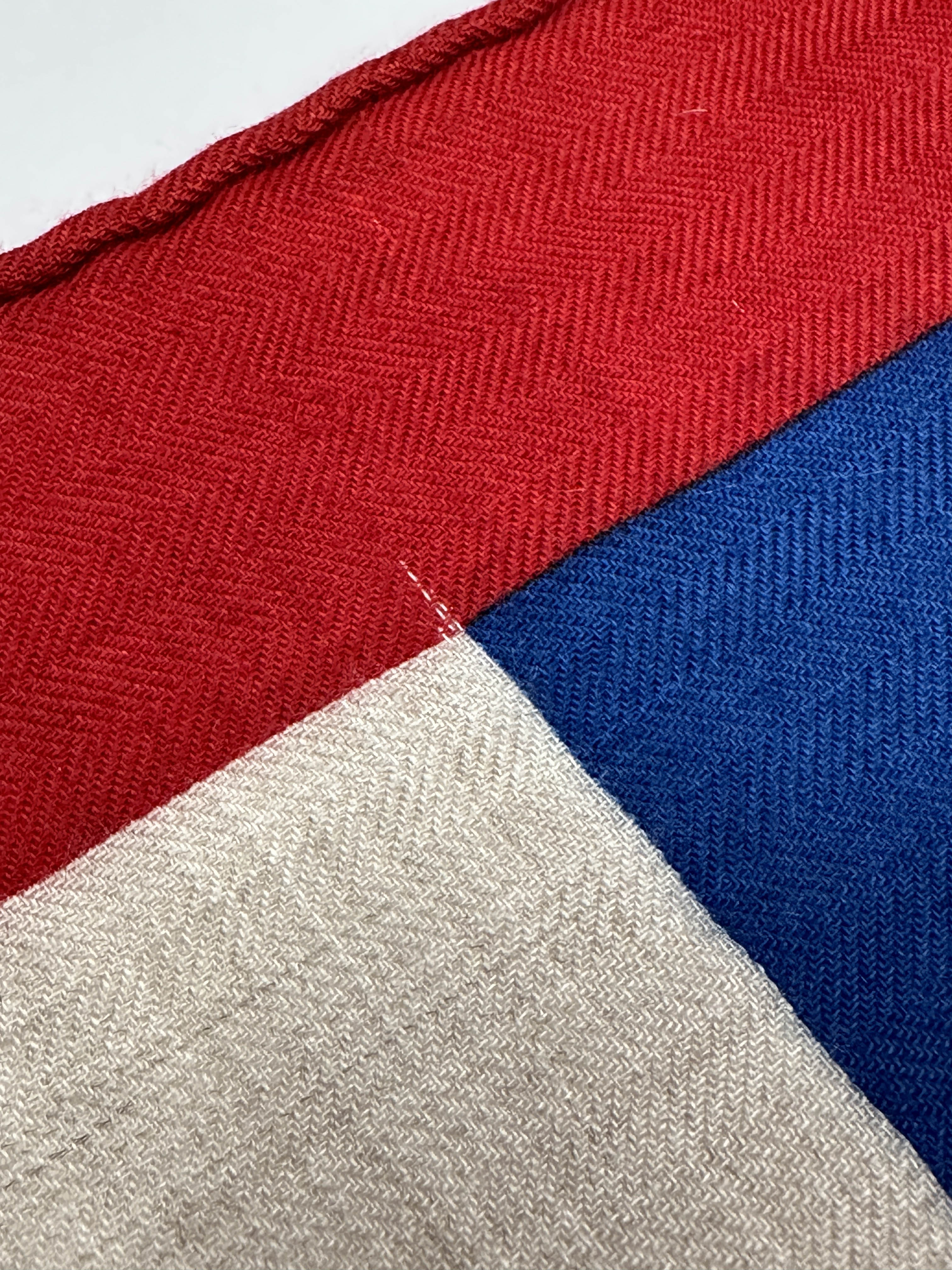 Hermès Cheval a la Couverture Cashmere Silk 140