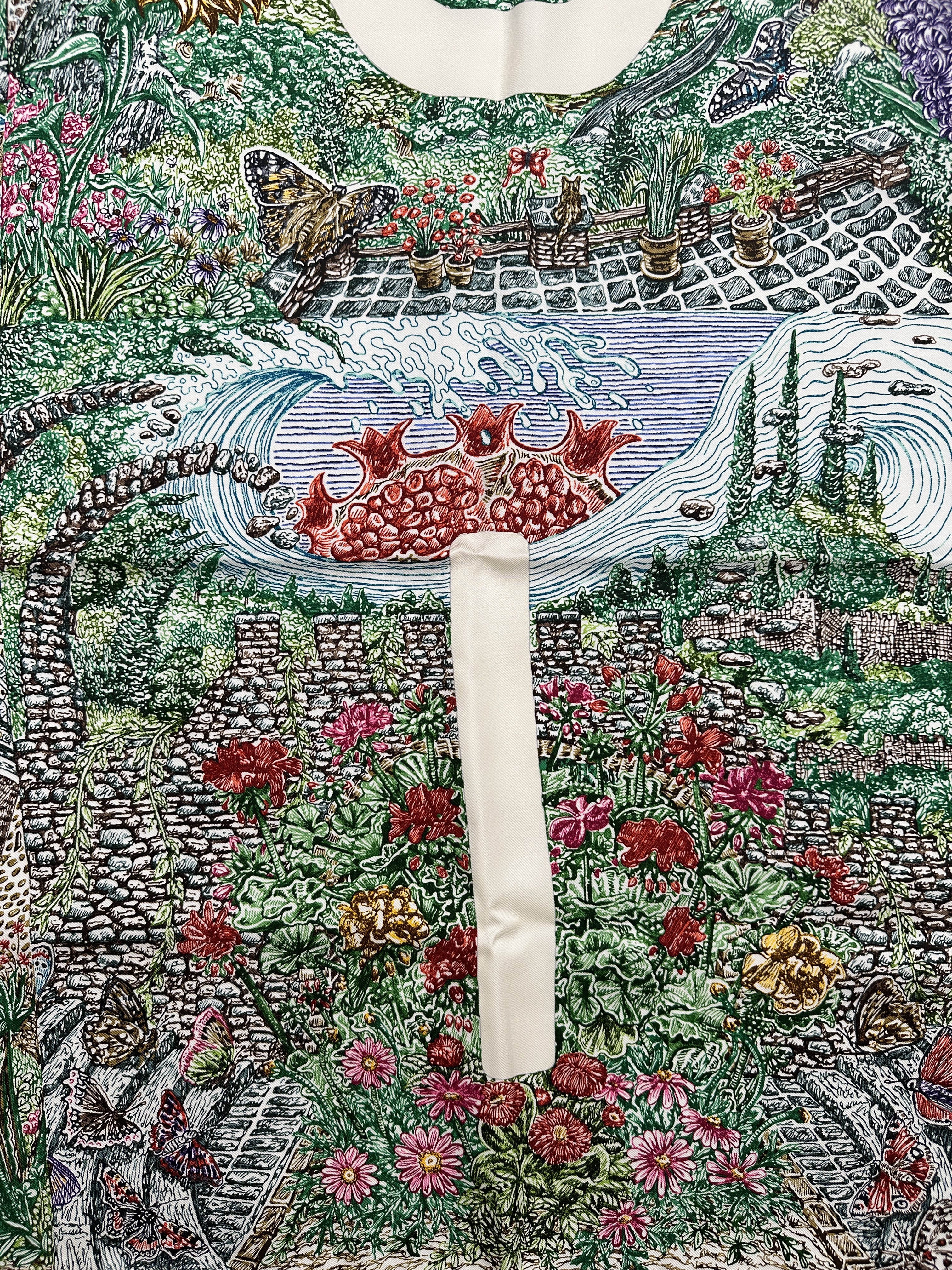 Hermès Eleftheria Silk 140