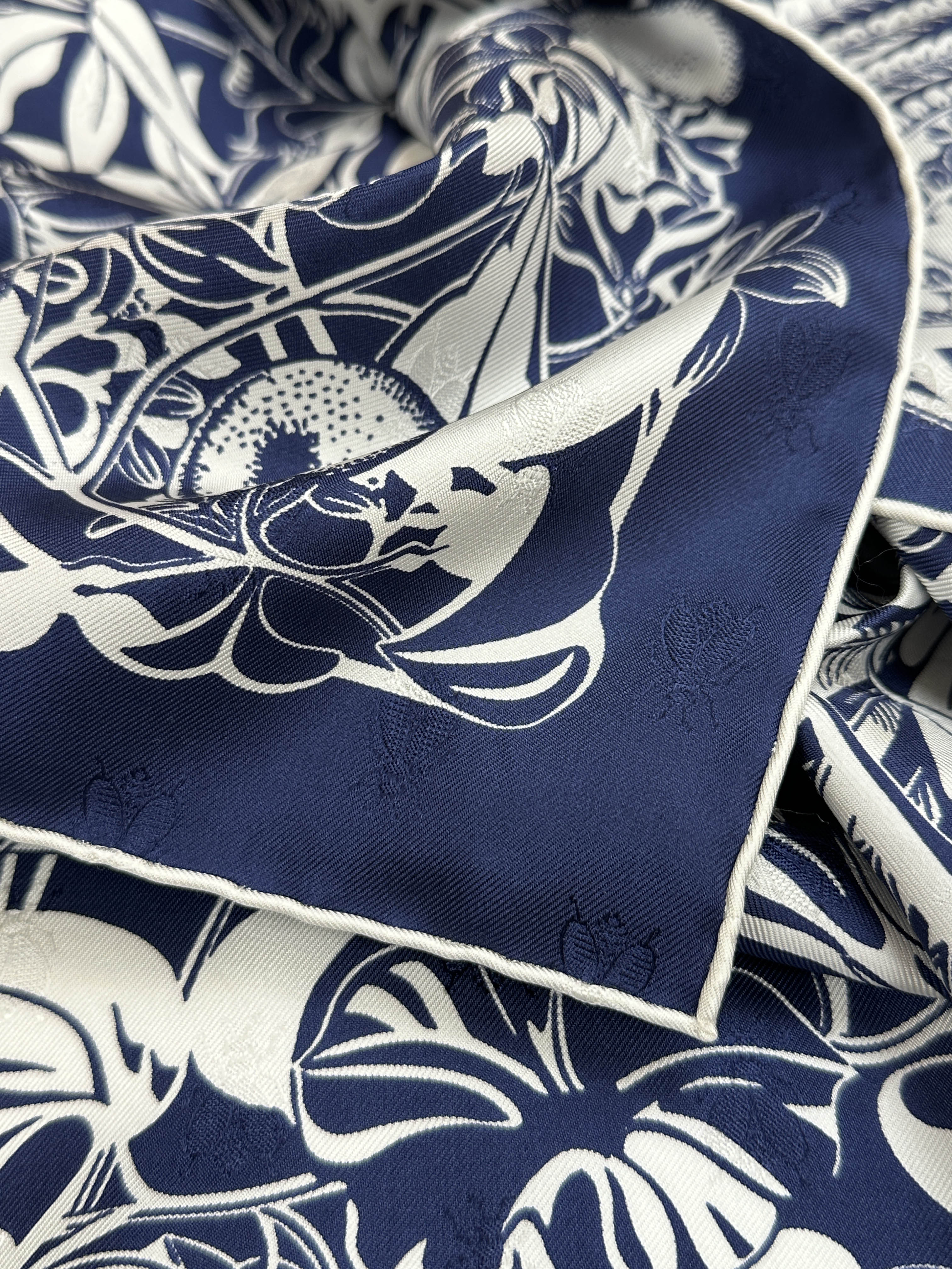 Hermès Flamingo Party Tatouage Jacquard 90