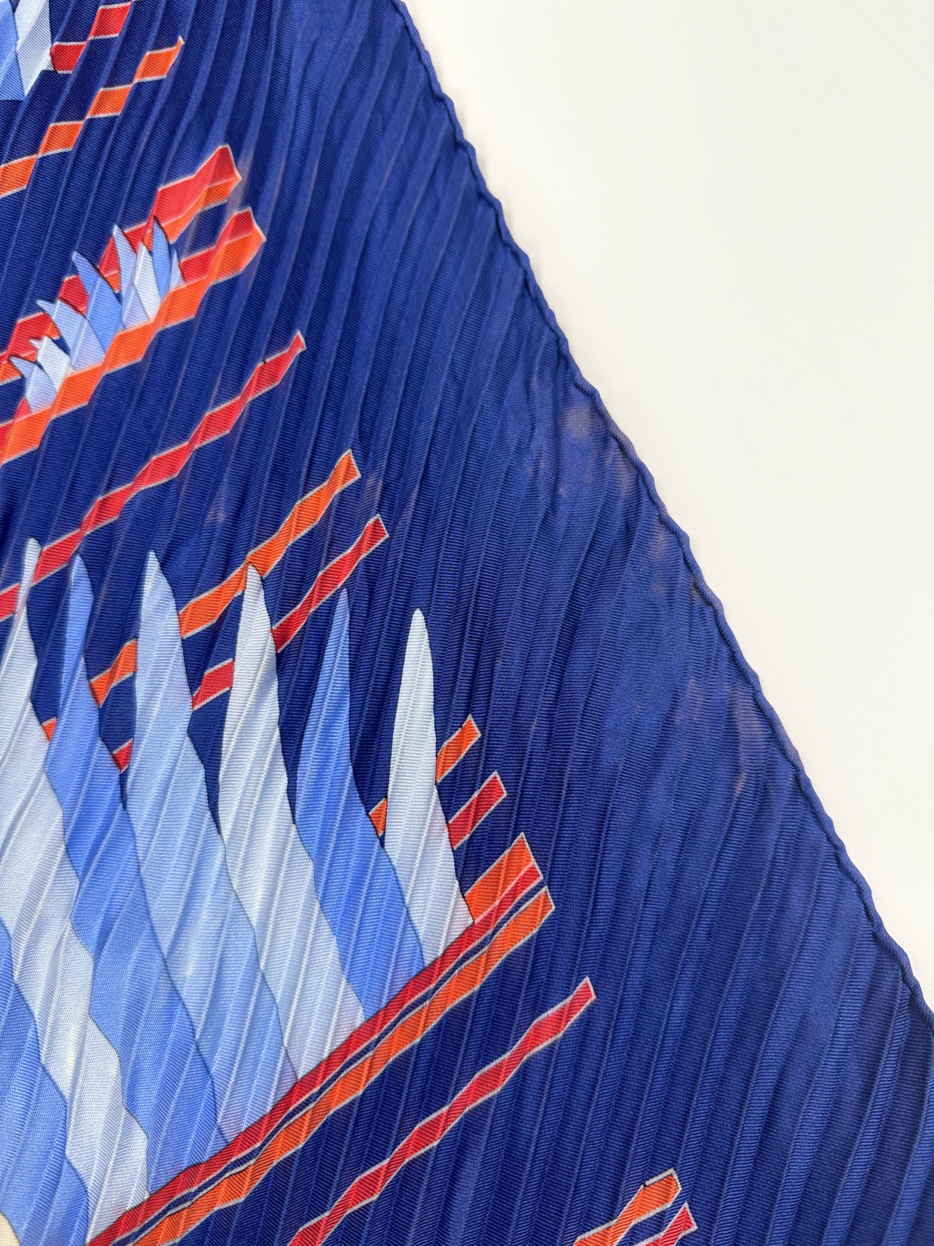 Hermès Tigres Dans Les Herbes Plissé 90