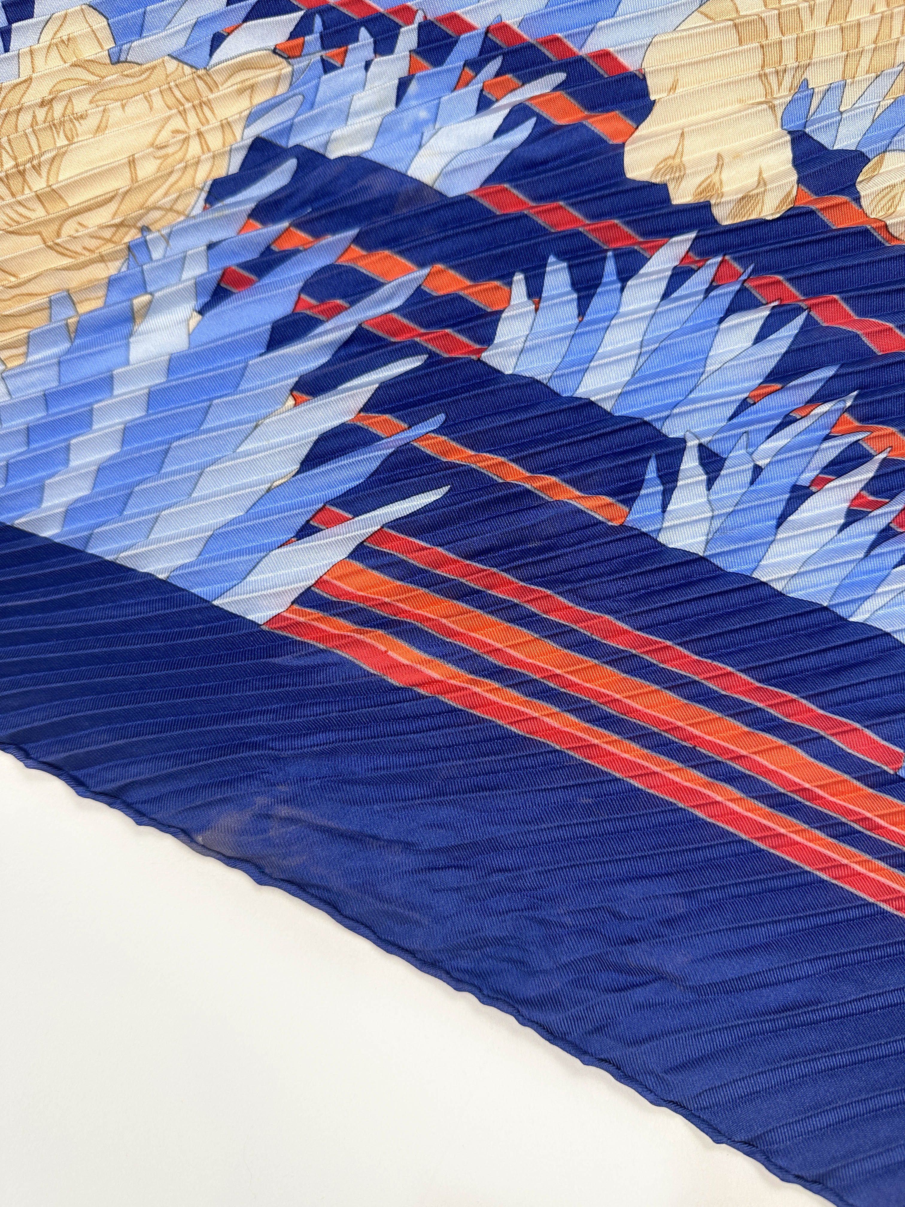 Hermès Tigres Dans Les Herbes Plissé 90