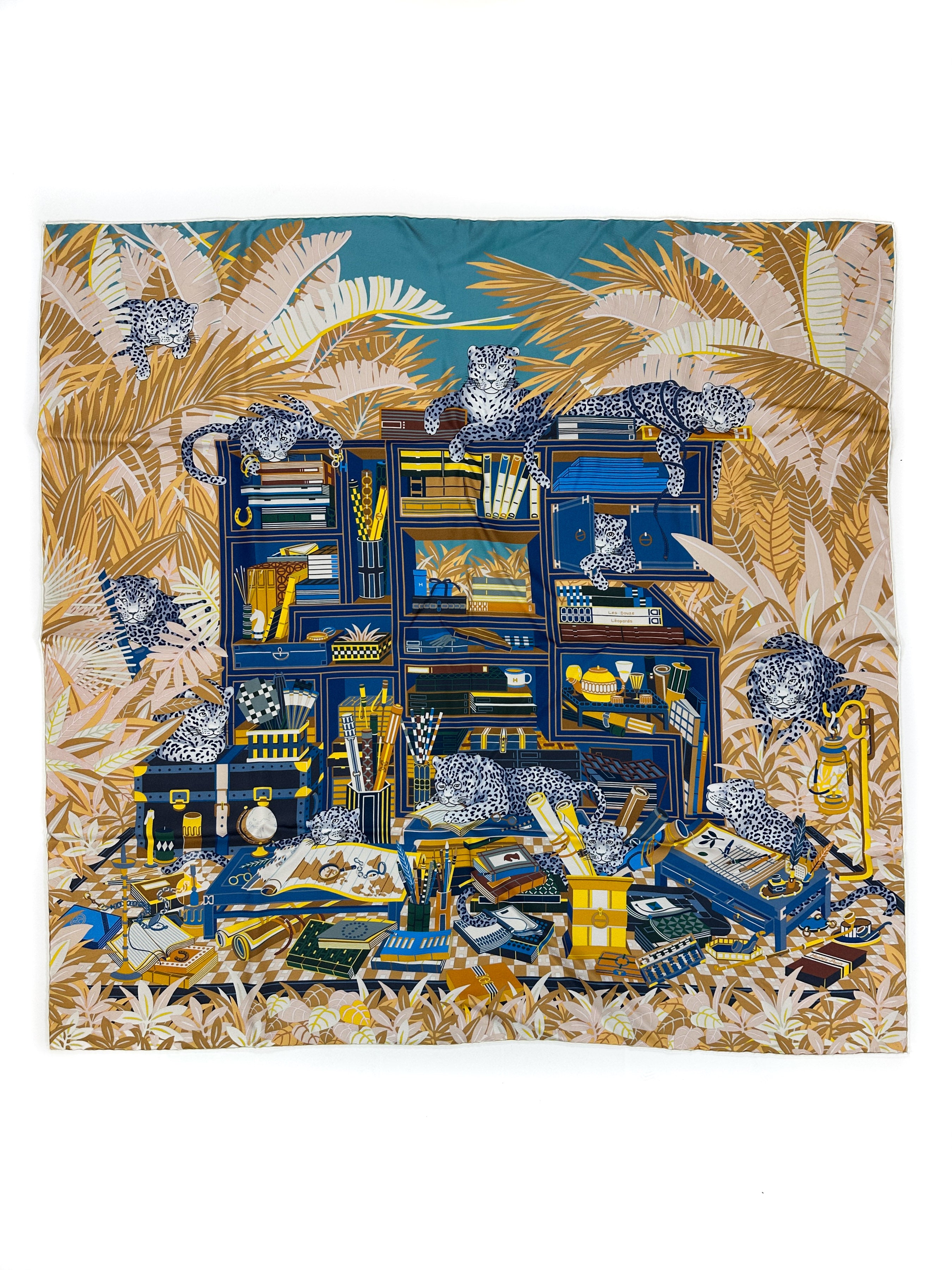 Hermès Douze Leopards Double Face 90