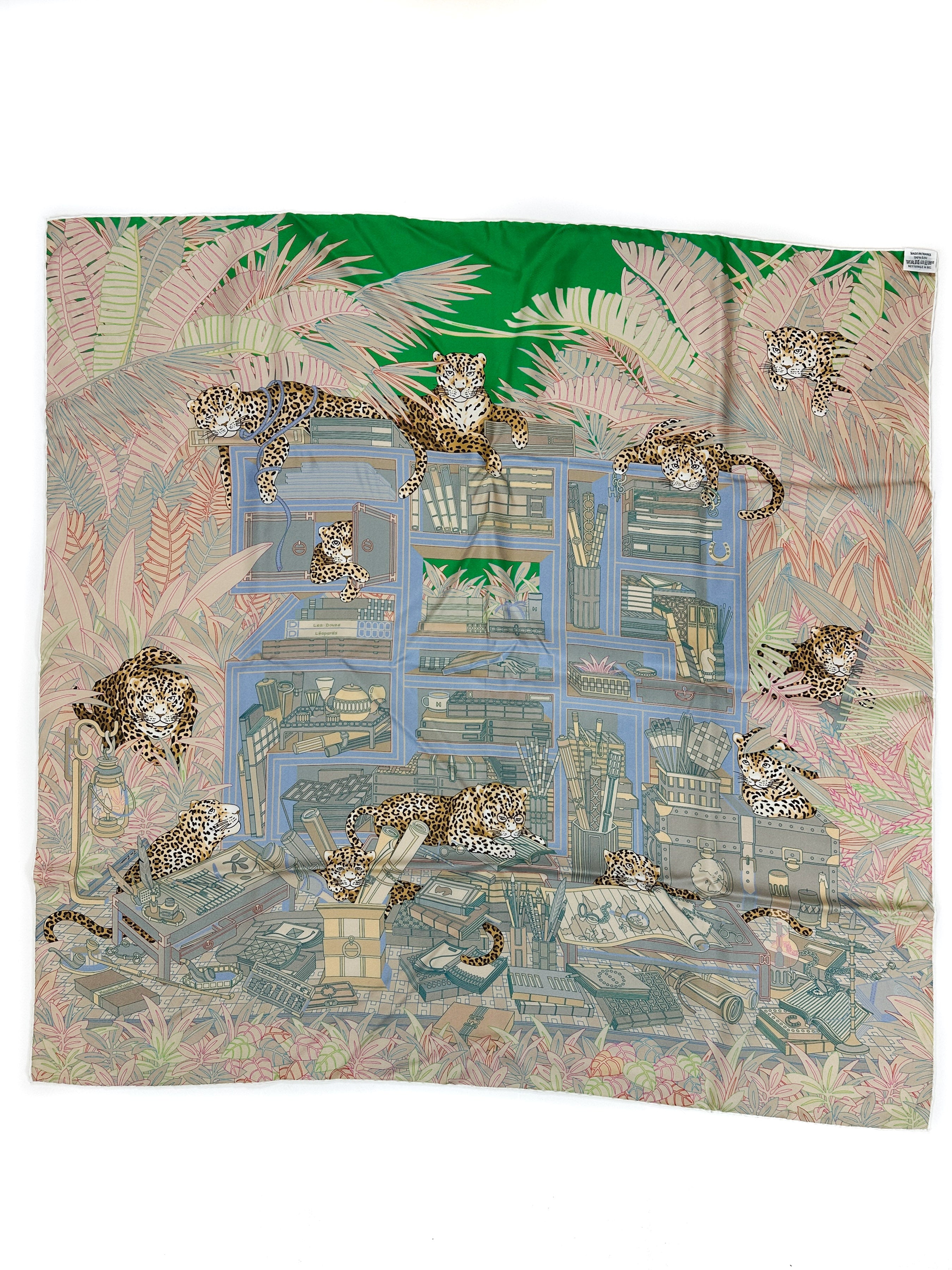 Hermès Douze Leopards Double Face 90