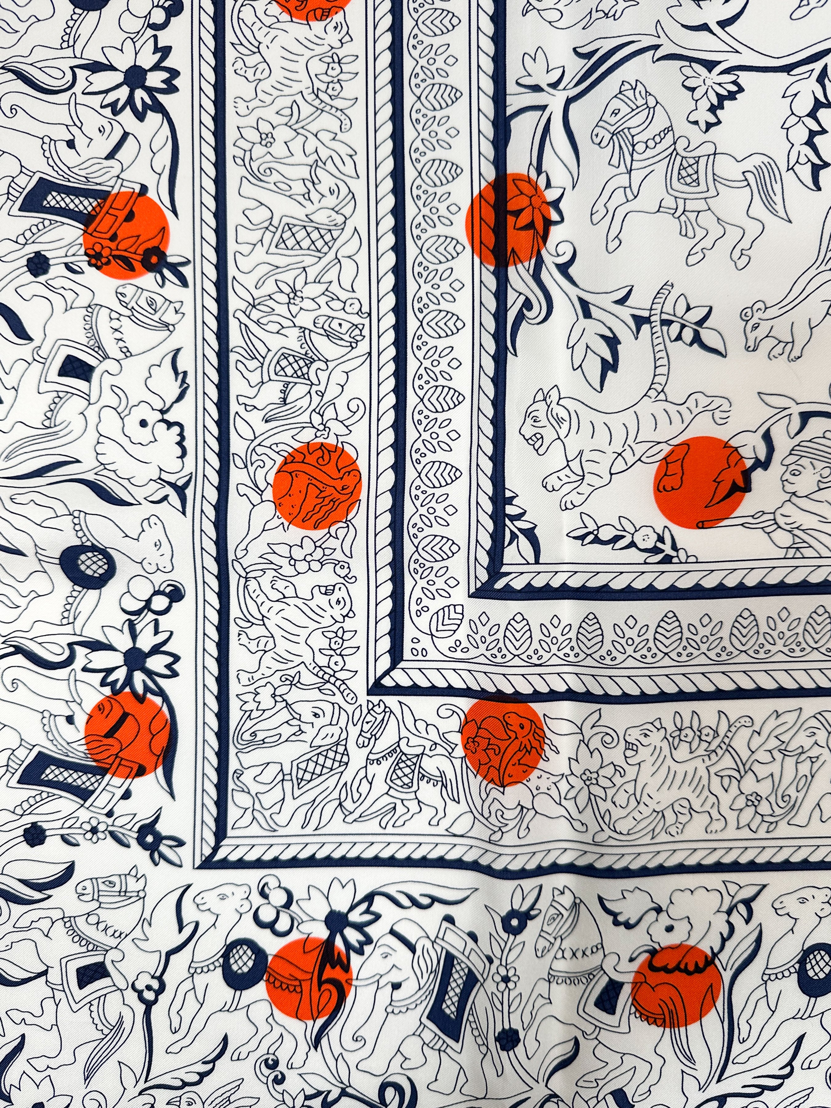 Hermès Chasse en Inde au Pois Silk 140