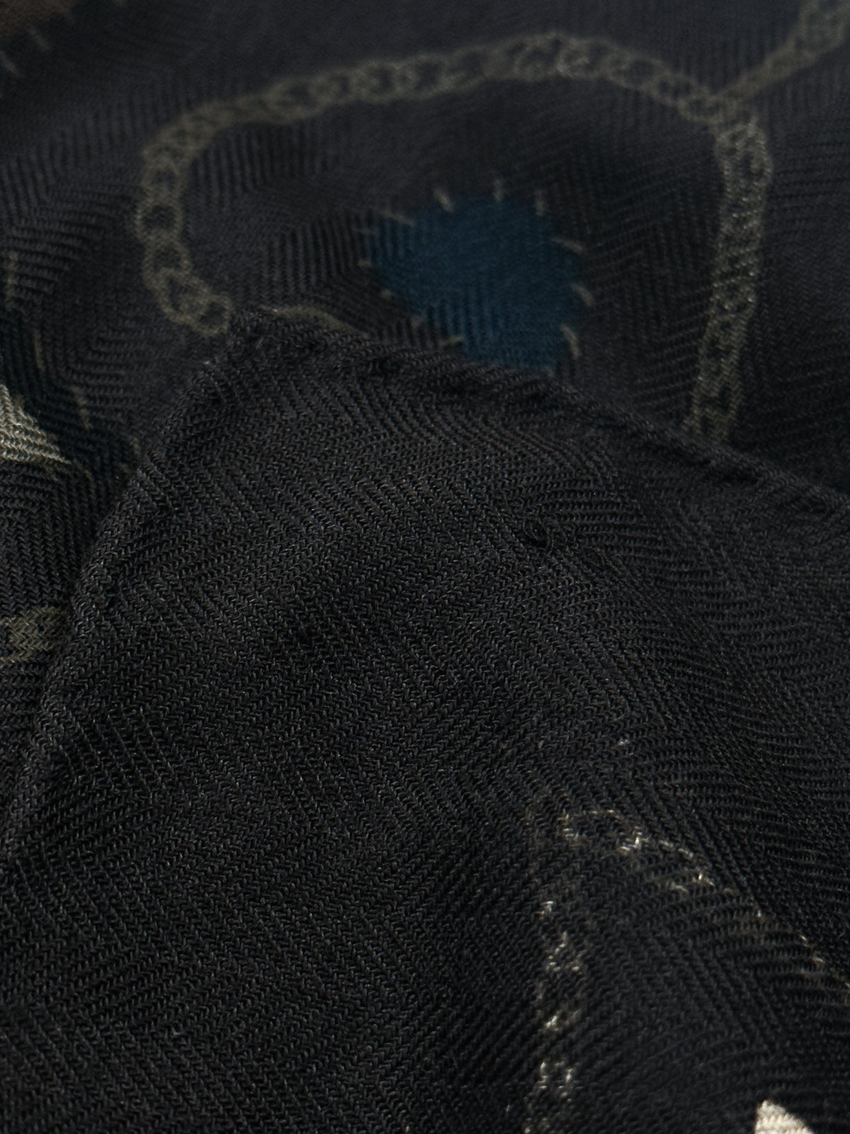 Hermès Esprit Aïnou Cashmere Silk 140