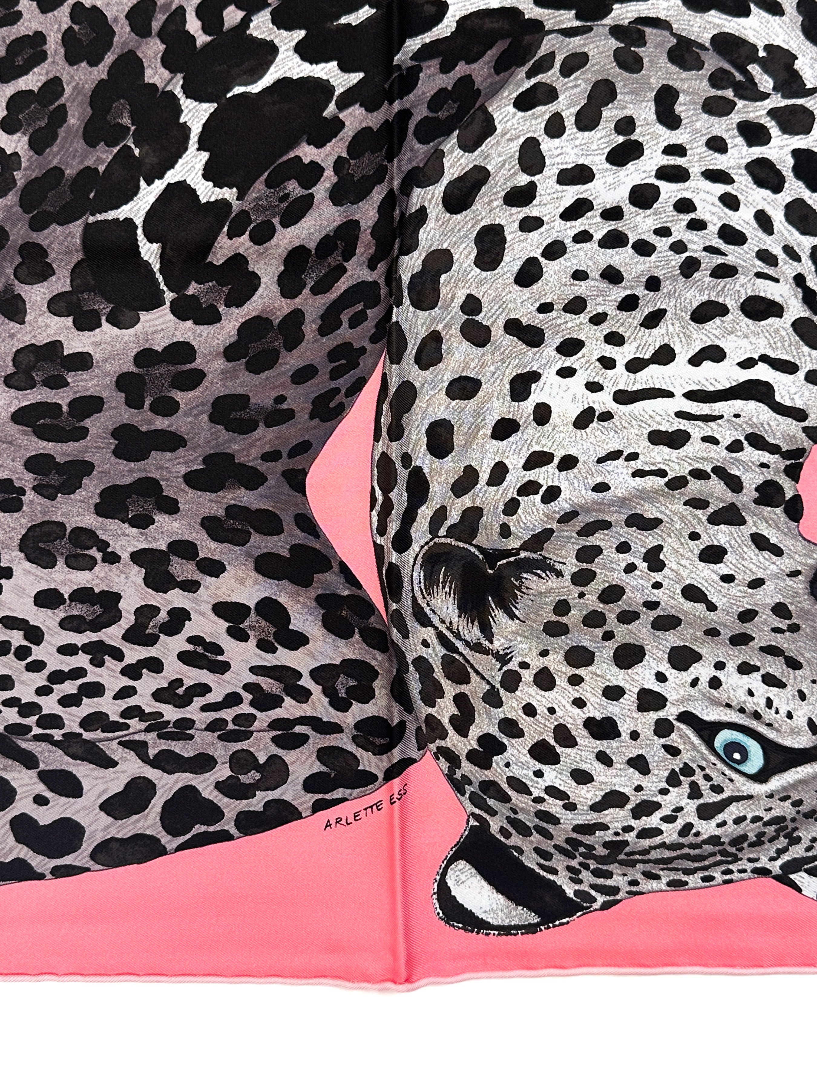 Hermès Lazy Leopardesses 90