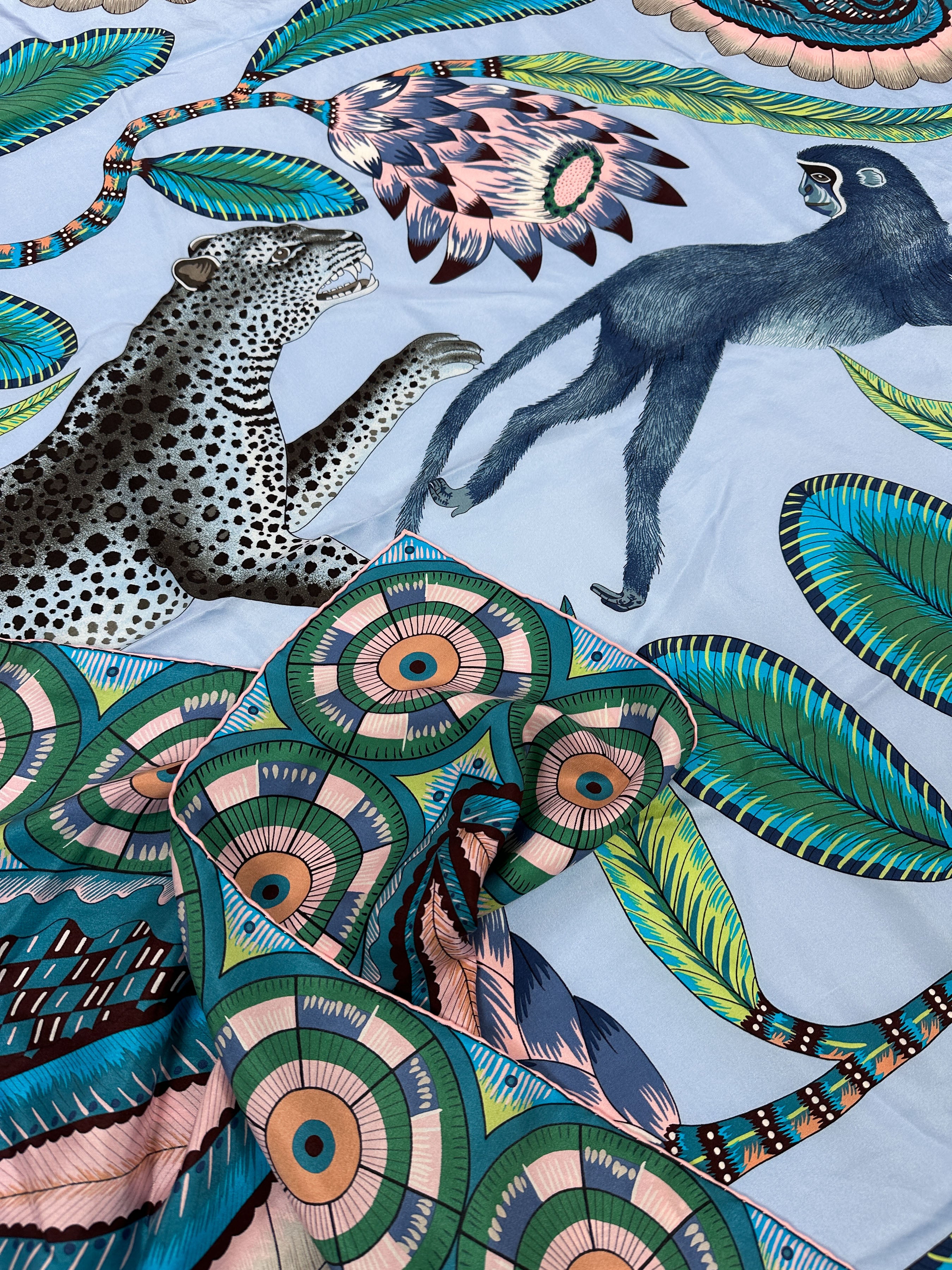 Hermès The Savana Dance Wash Silk 140