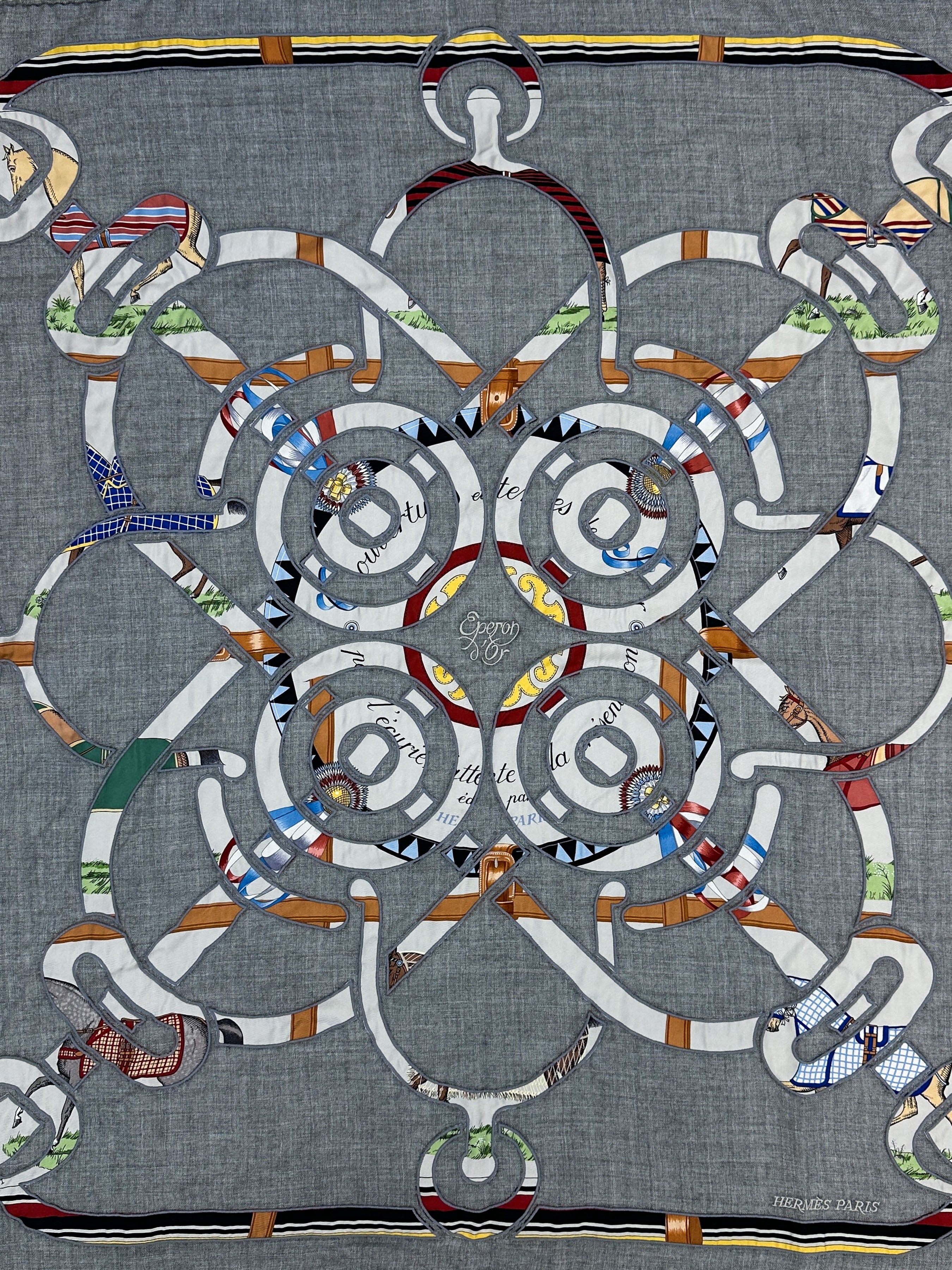 Hermès Eperons d'Or et Couvertures et Tenues de Jour Applique Cashmere Silk 90