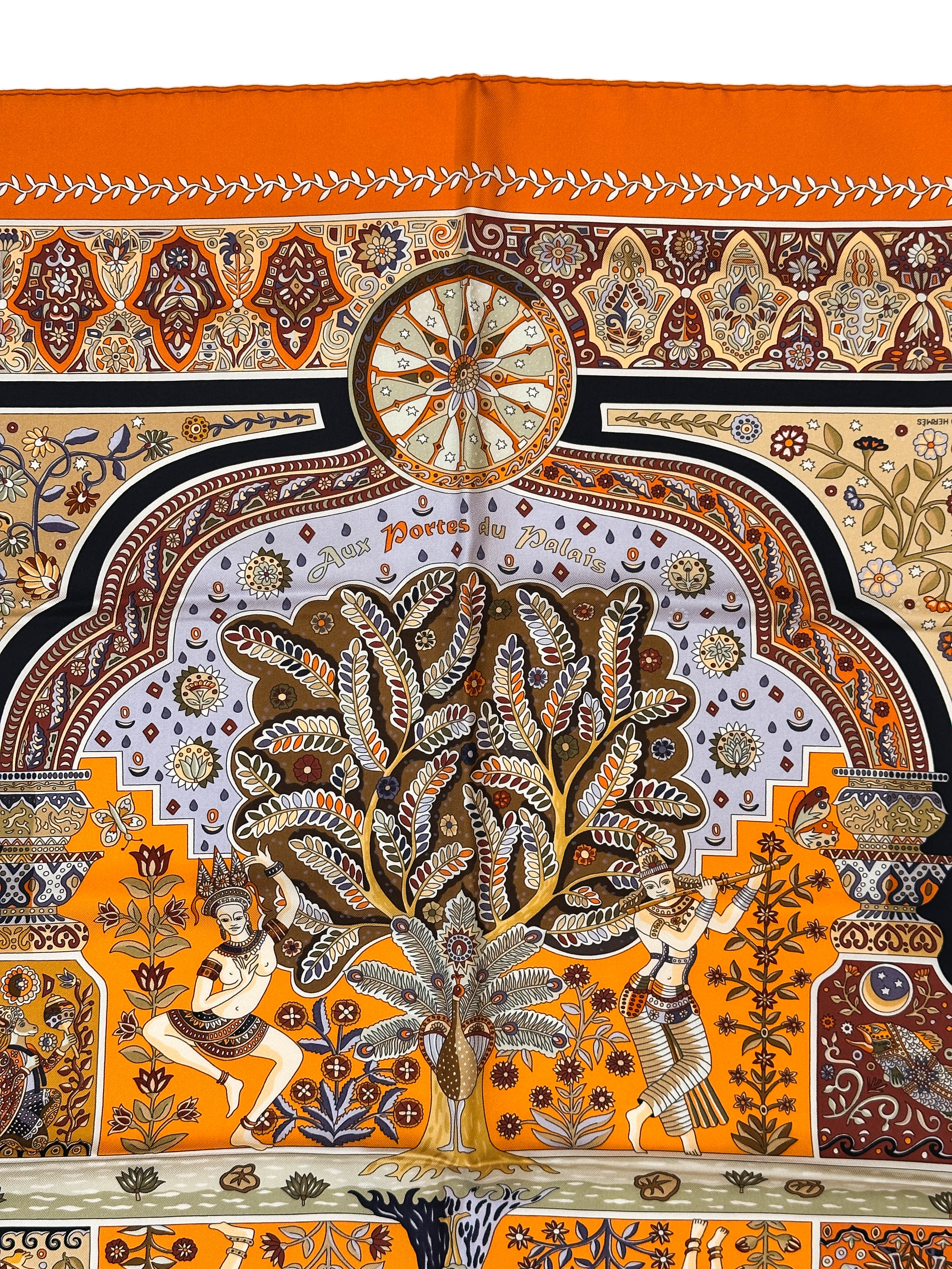 Hermès Aux Portes du Palais 90