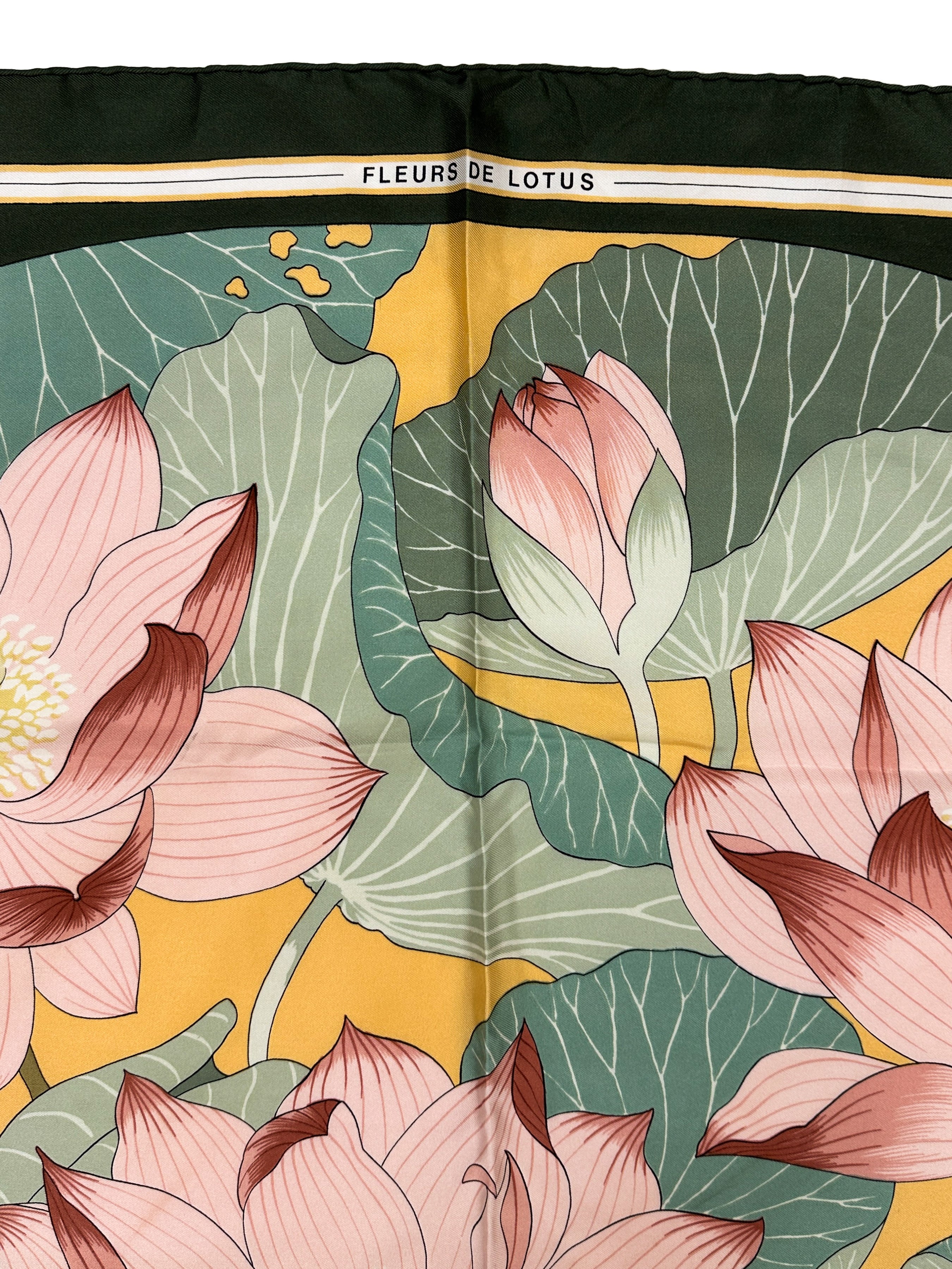 Hermès Fleurs de Lotus 90
