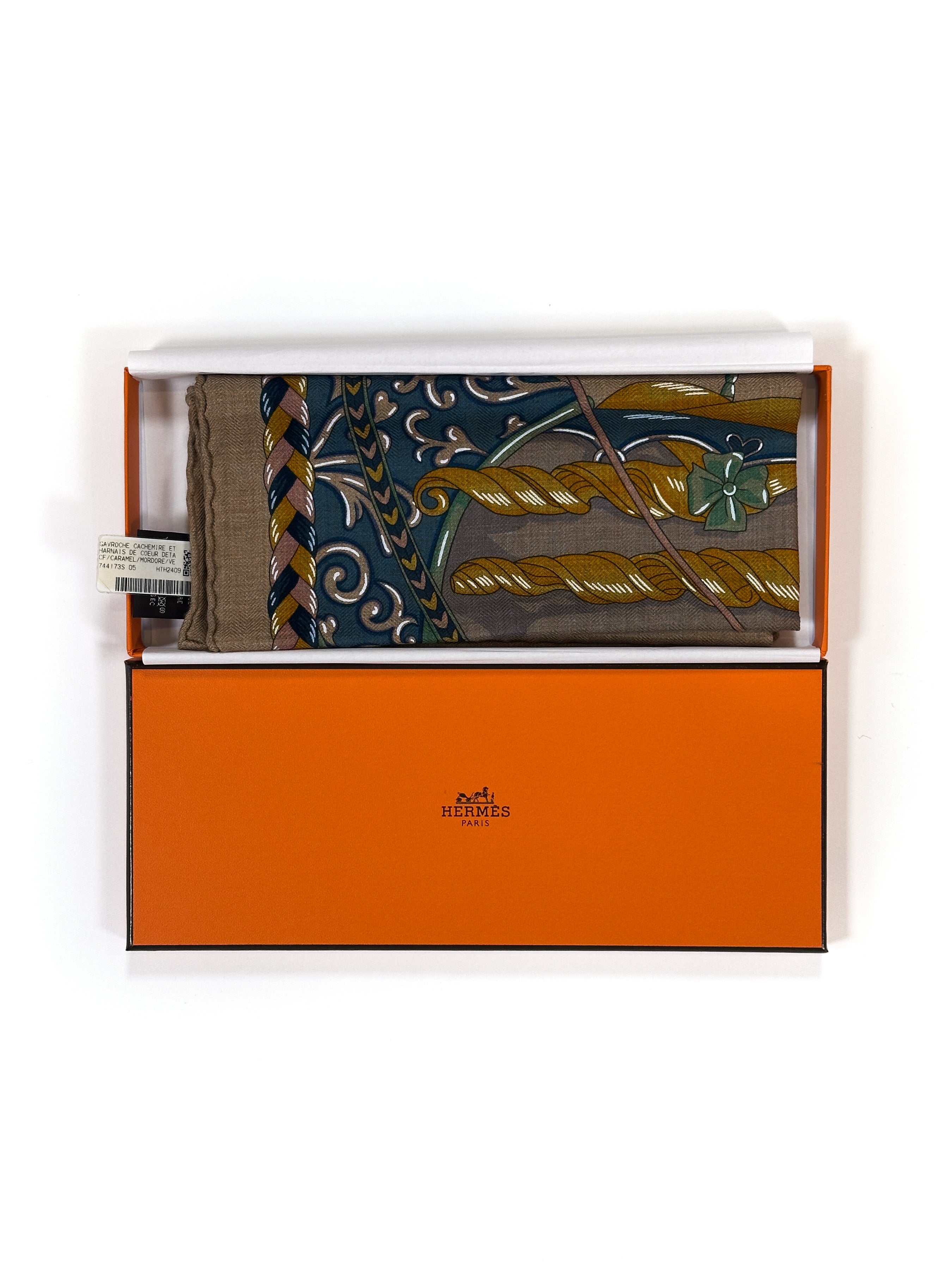 Hermès Harnais de Coeur Cashmere Silk 45