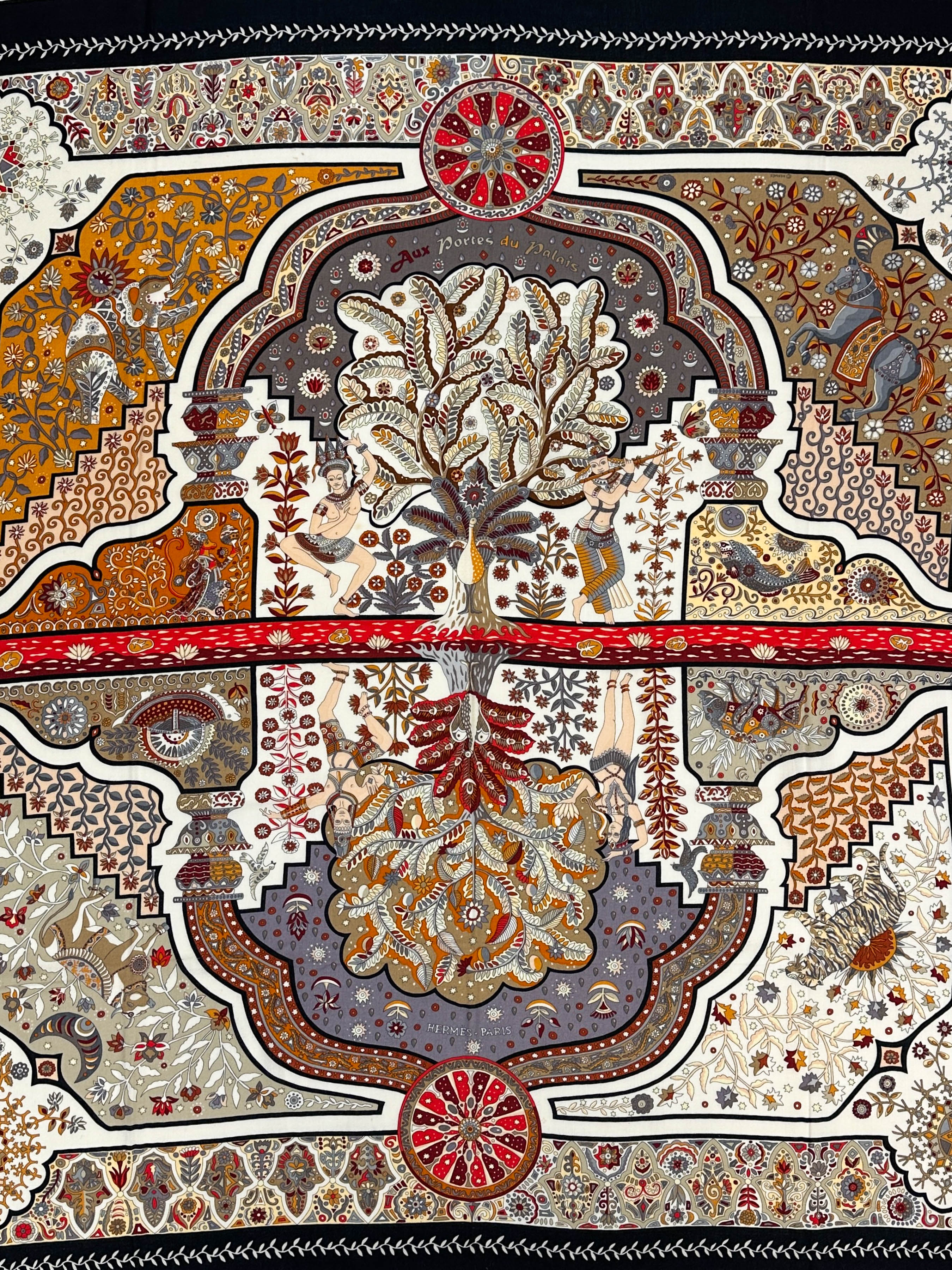 Hermès Aux Portes du Palais Cashmere Silk 140