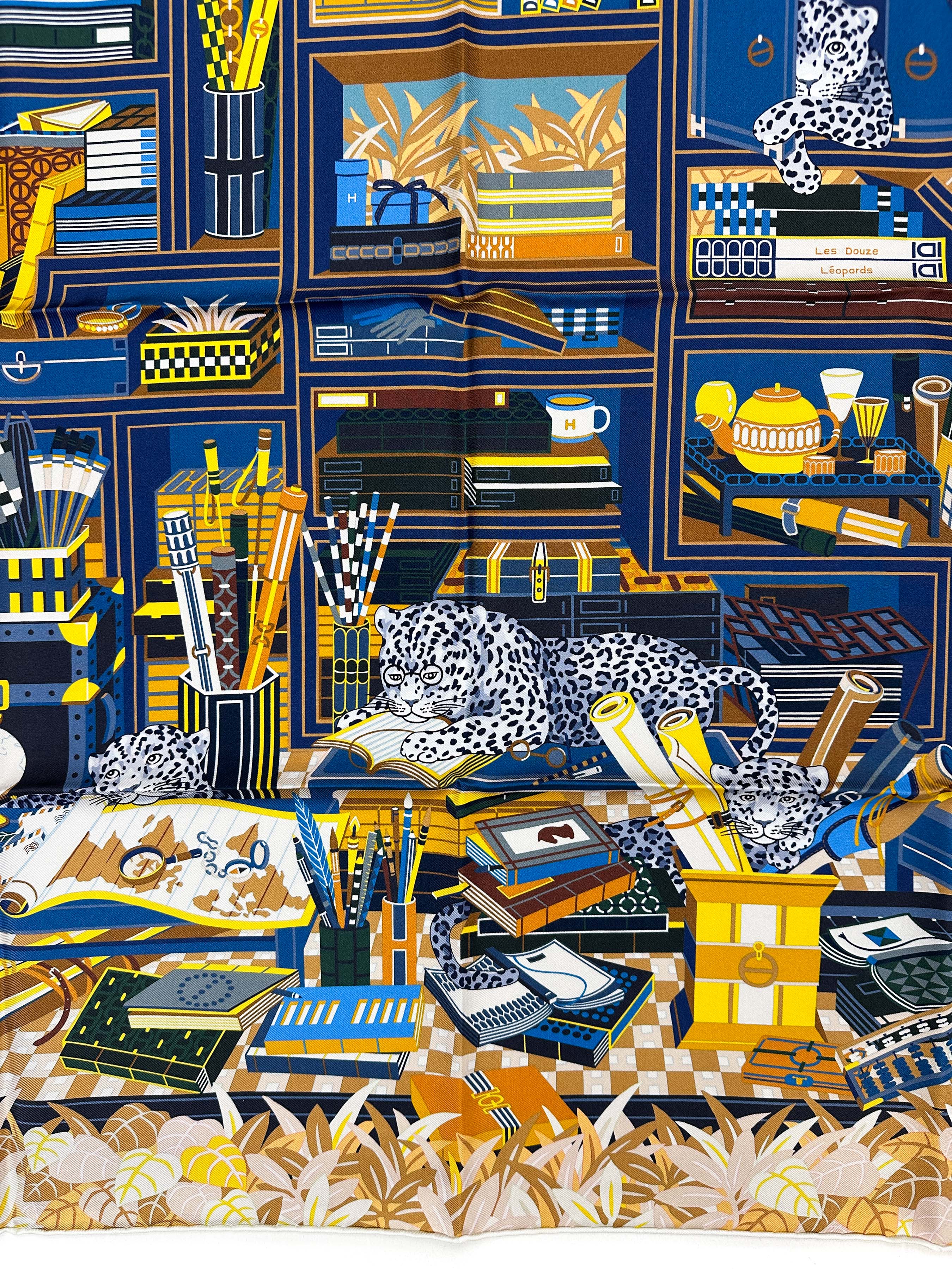 Hermès Douze Leopards Double Face 90