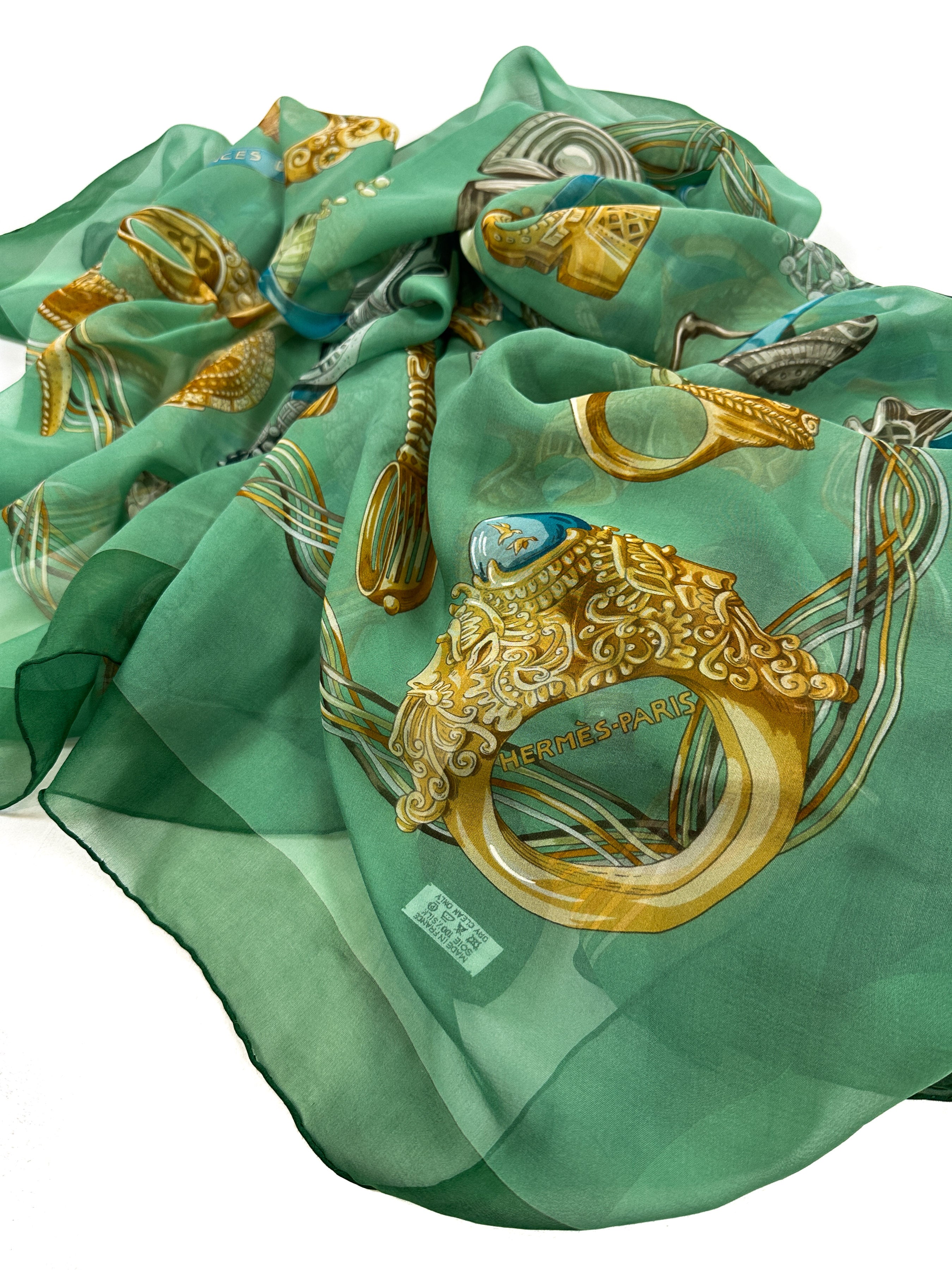 Hermès Alliances du Monde Mousseline 140