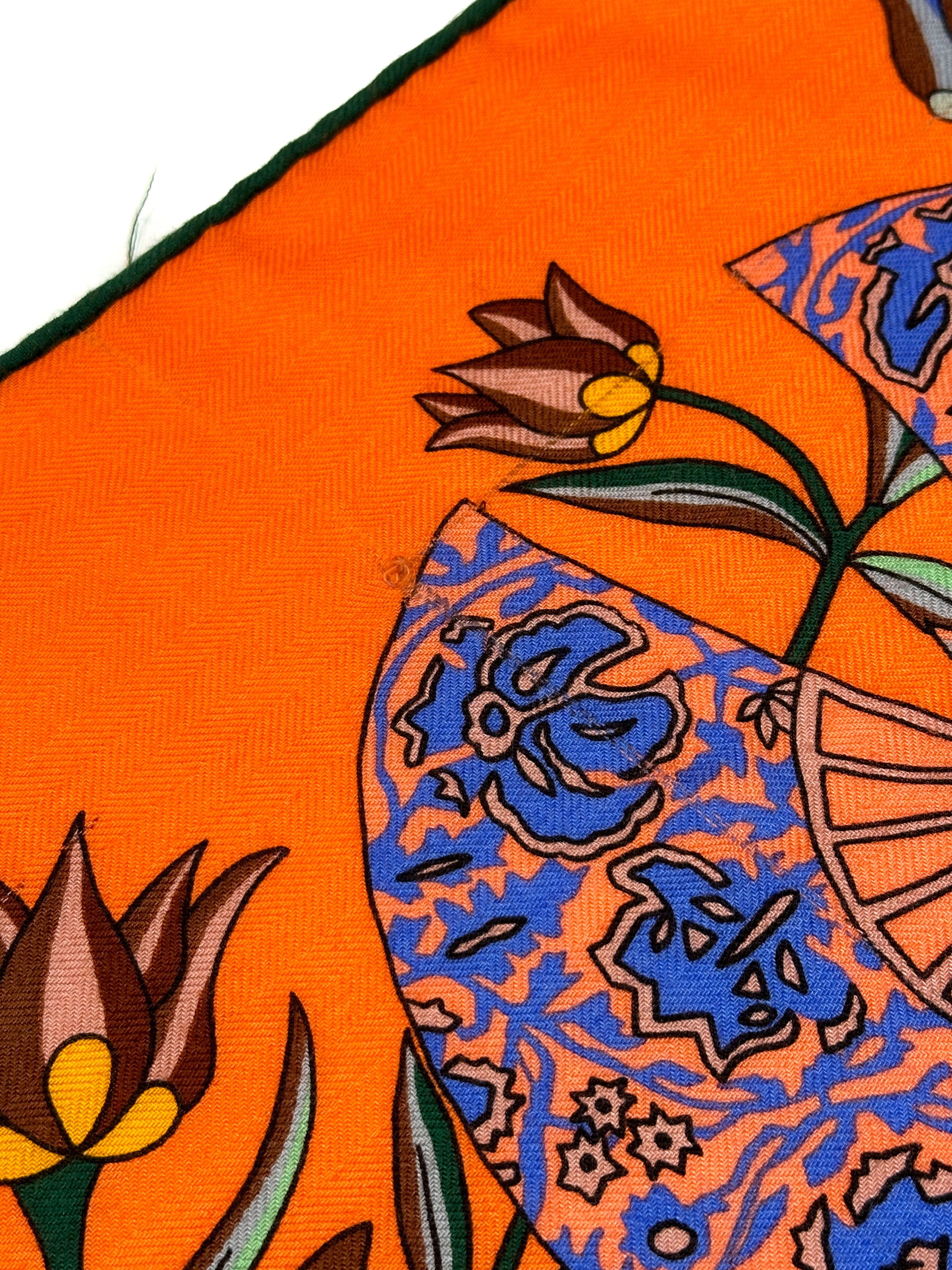 Hermès Fleurs et Papillions de Tissues Cashmere Silk 140