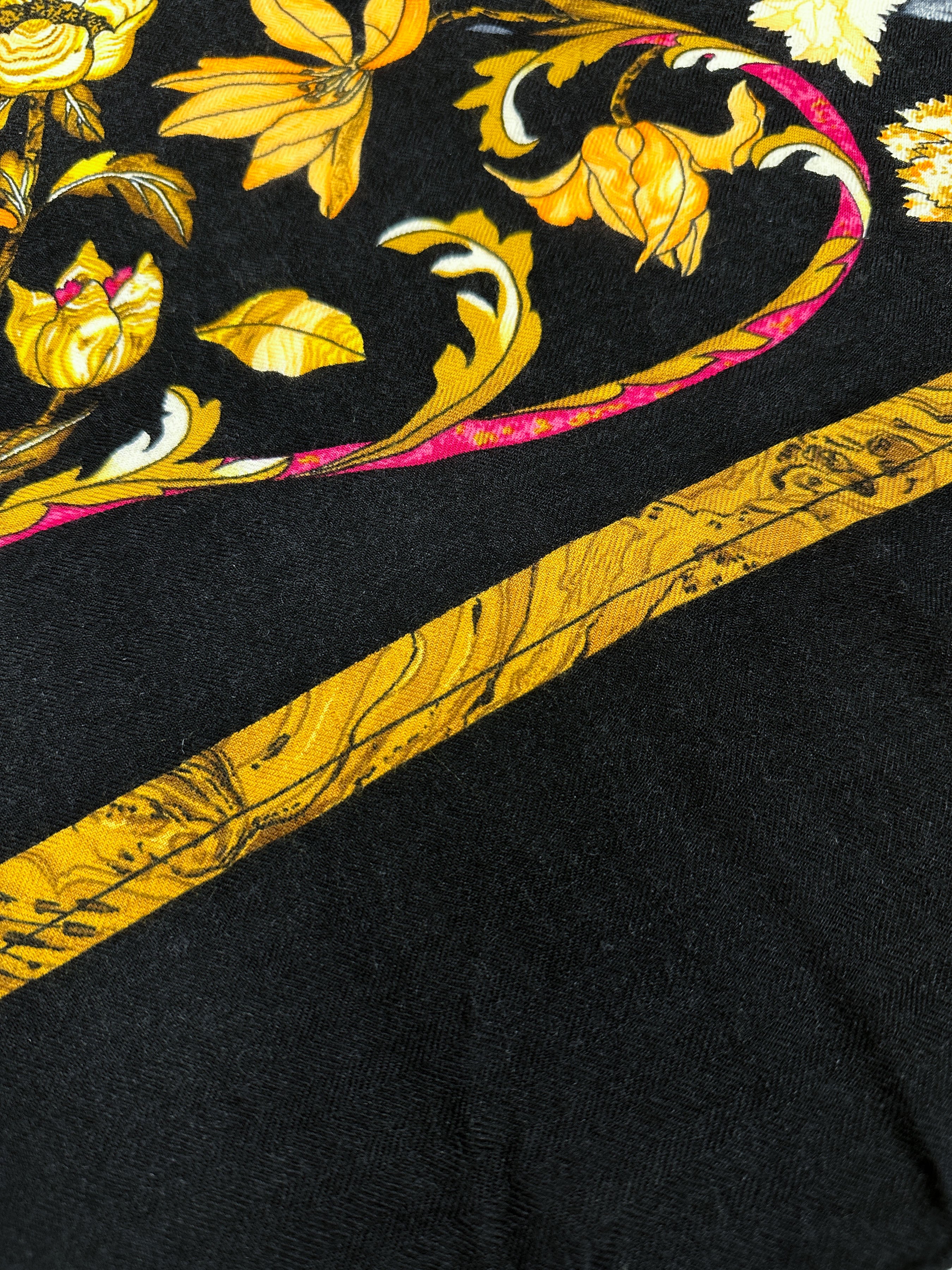 Hermès Pierres d'Orient et d'Occident Cashmere Silk 140