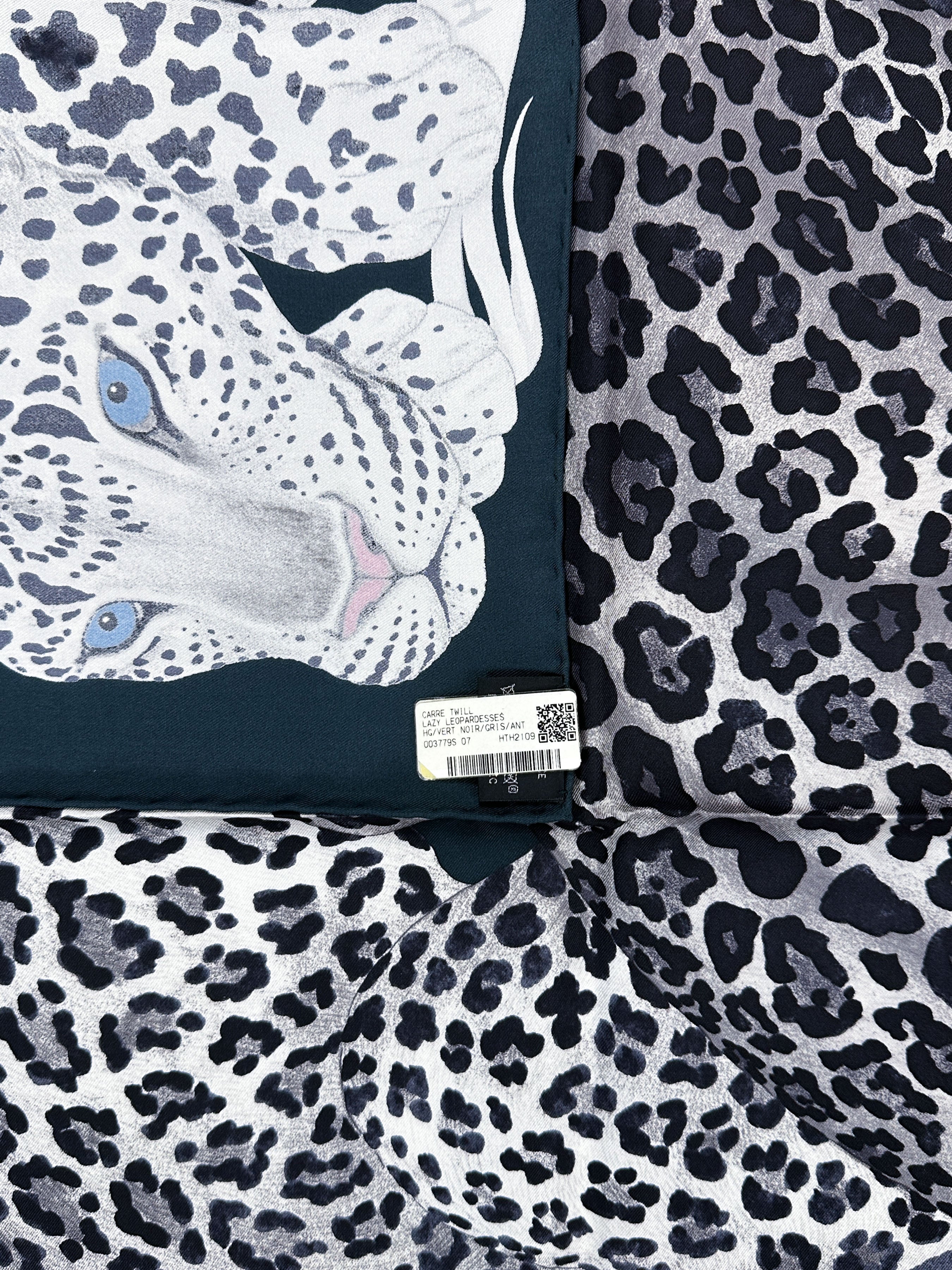 Hermès Lazy Leopardesses 90