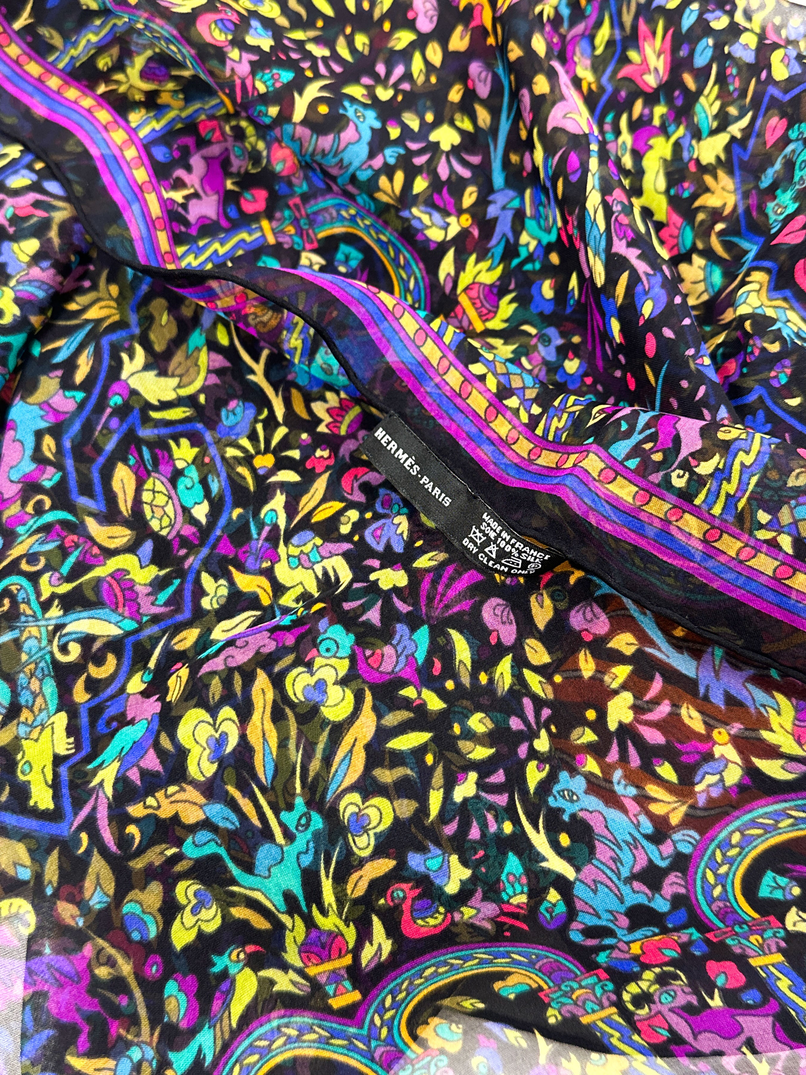 Hermès Les Jardins d'Arménie Mousseline Shawl