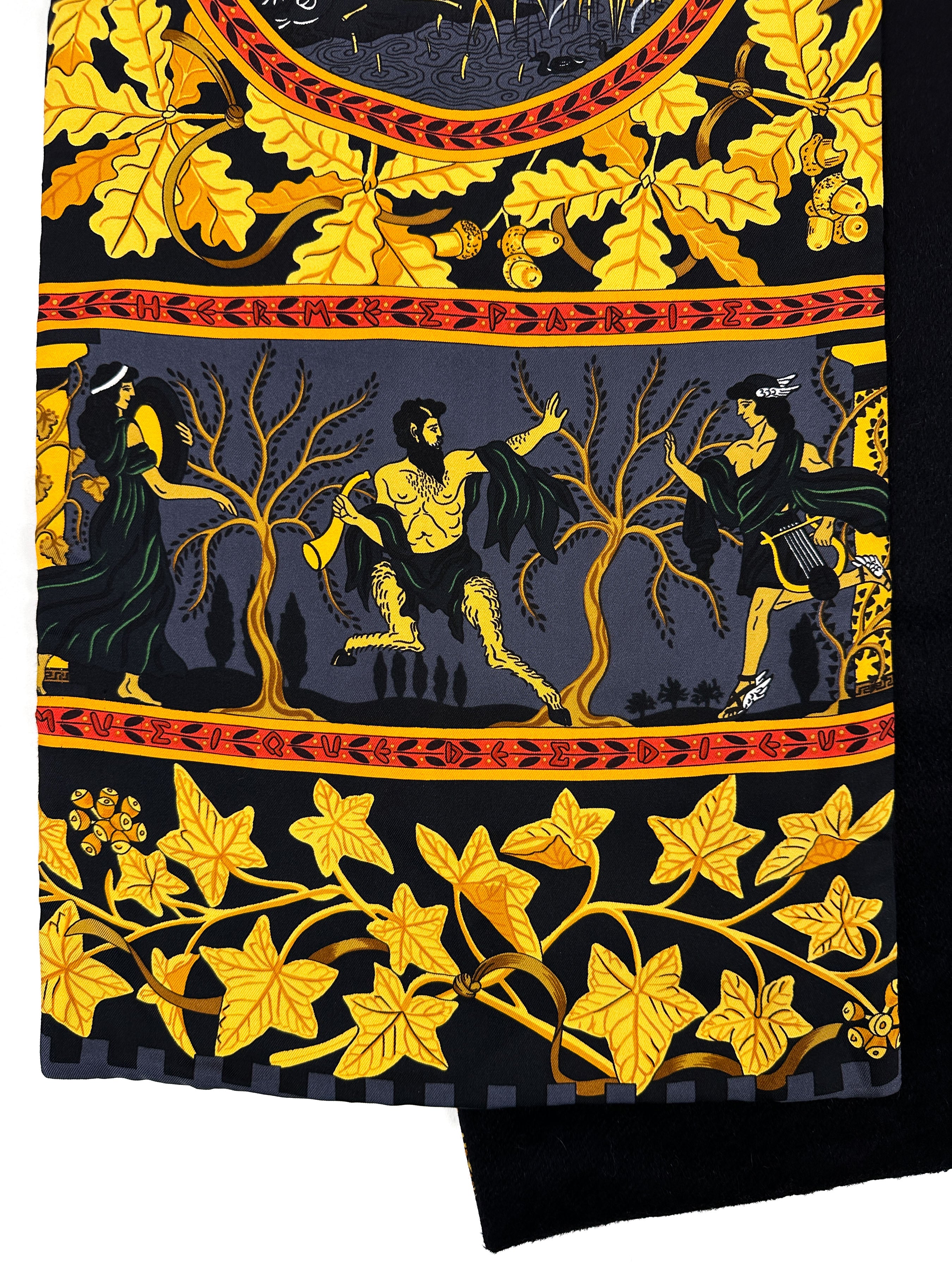 Hermès Musique des Dieux Shawl