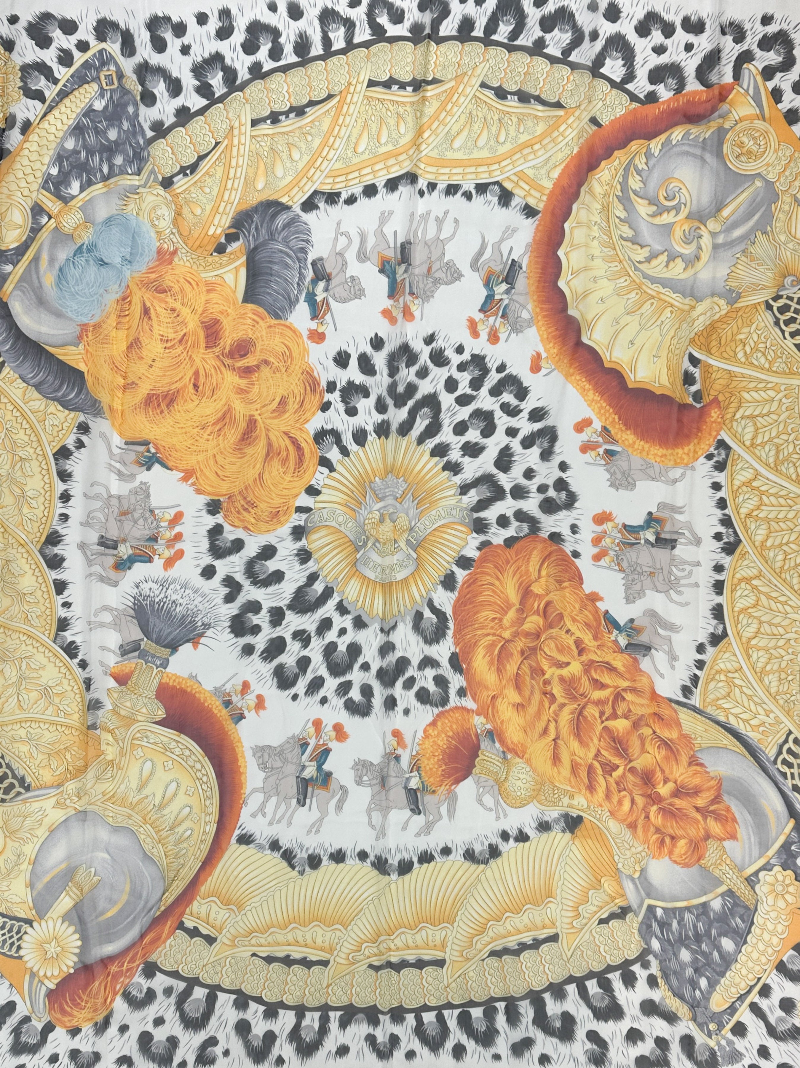Hermès Casques et Plumets Mousseline 140