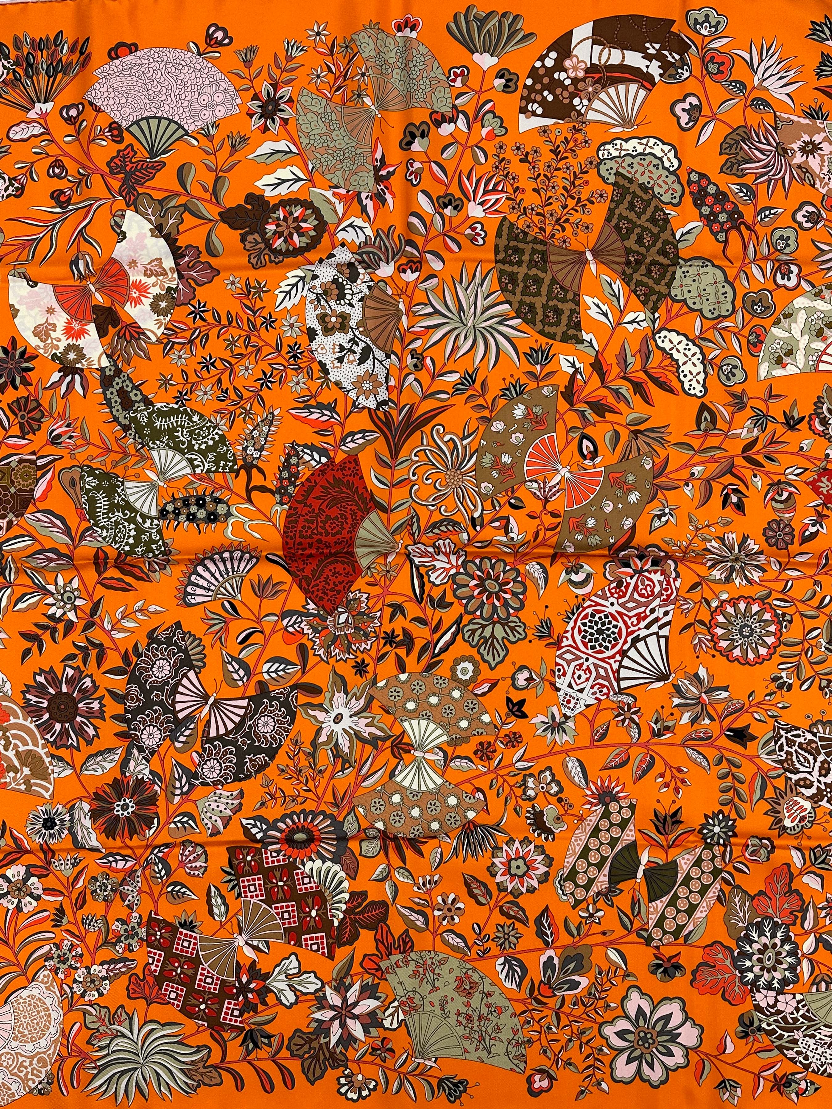 Hermès Fleurs et Papillons de Tissus 90