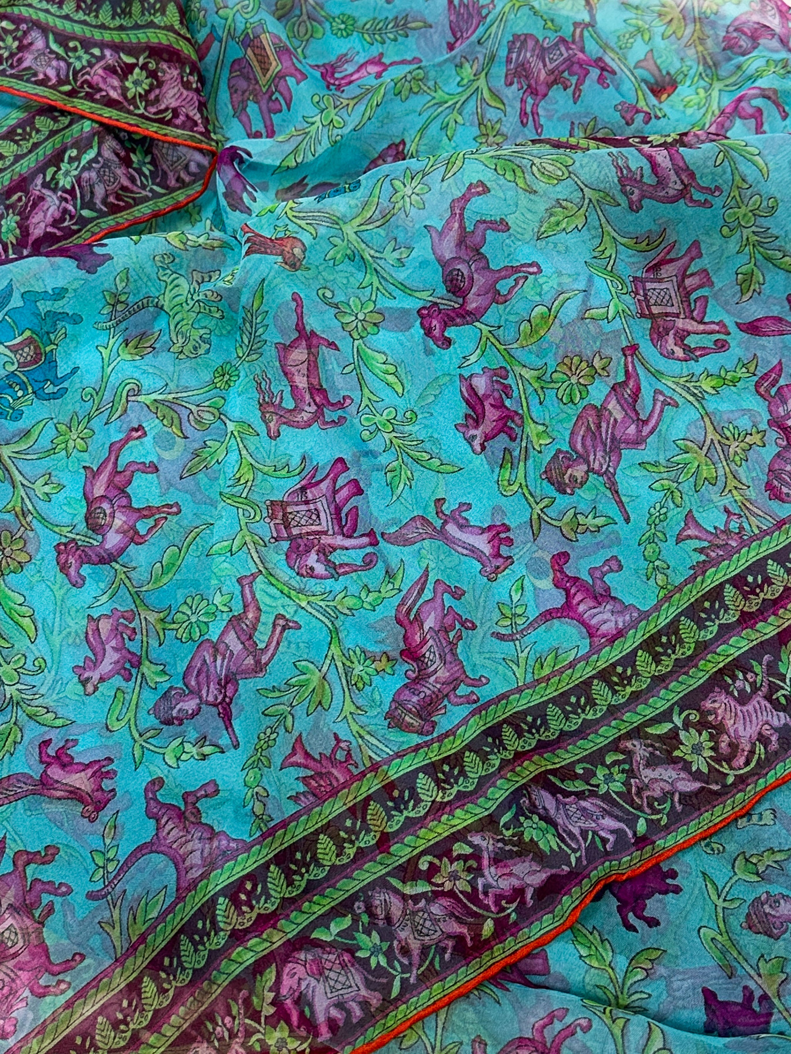 Hermès Chasse en Inde Mousseline Shawl