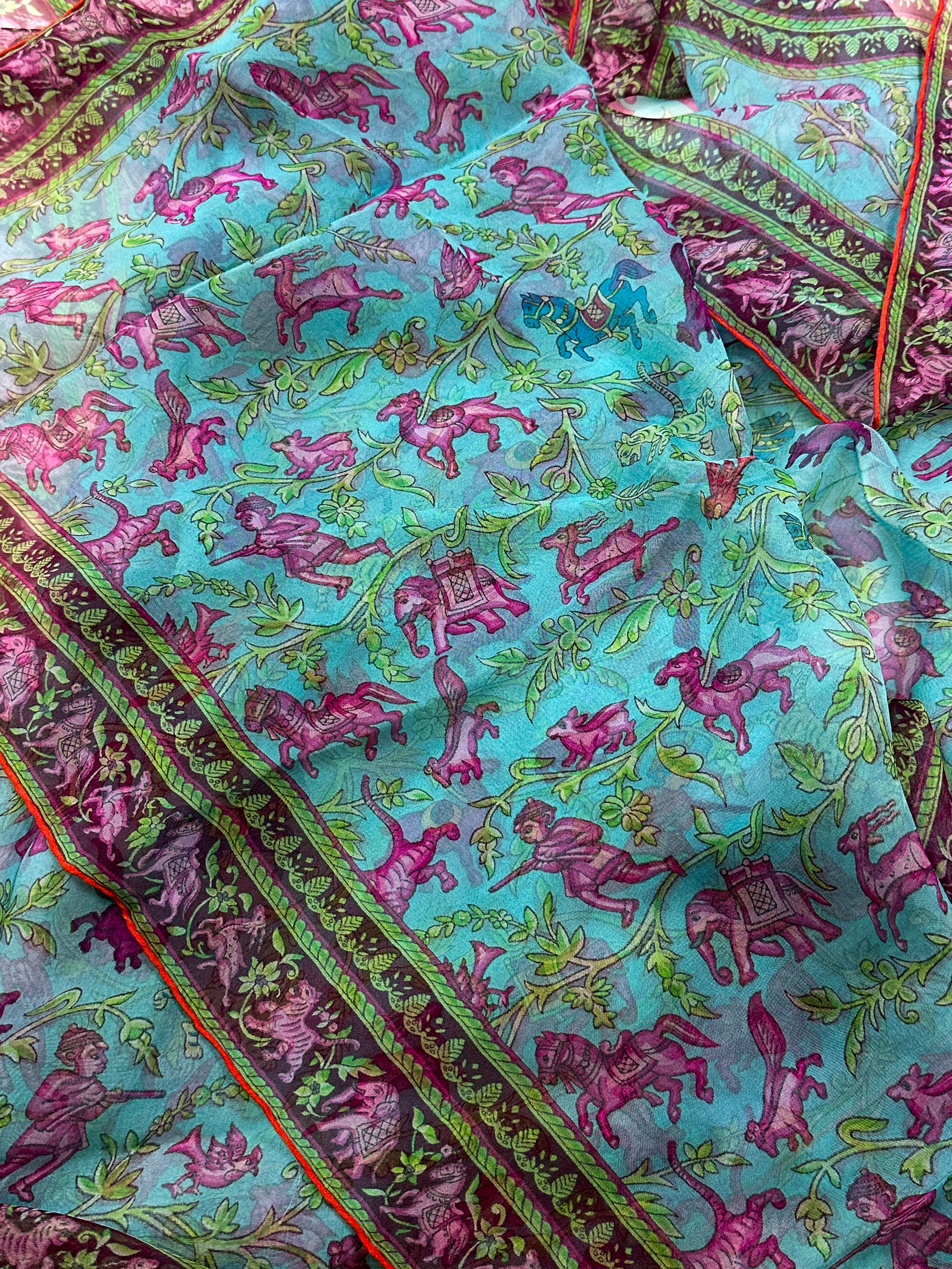 Hermès Chasse en Inde Mousseline Shawl