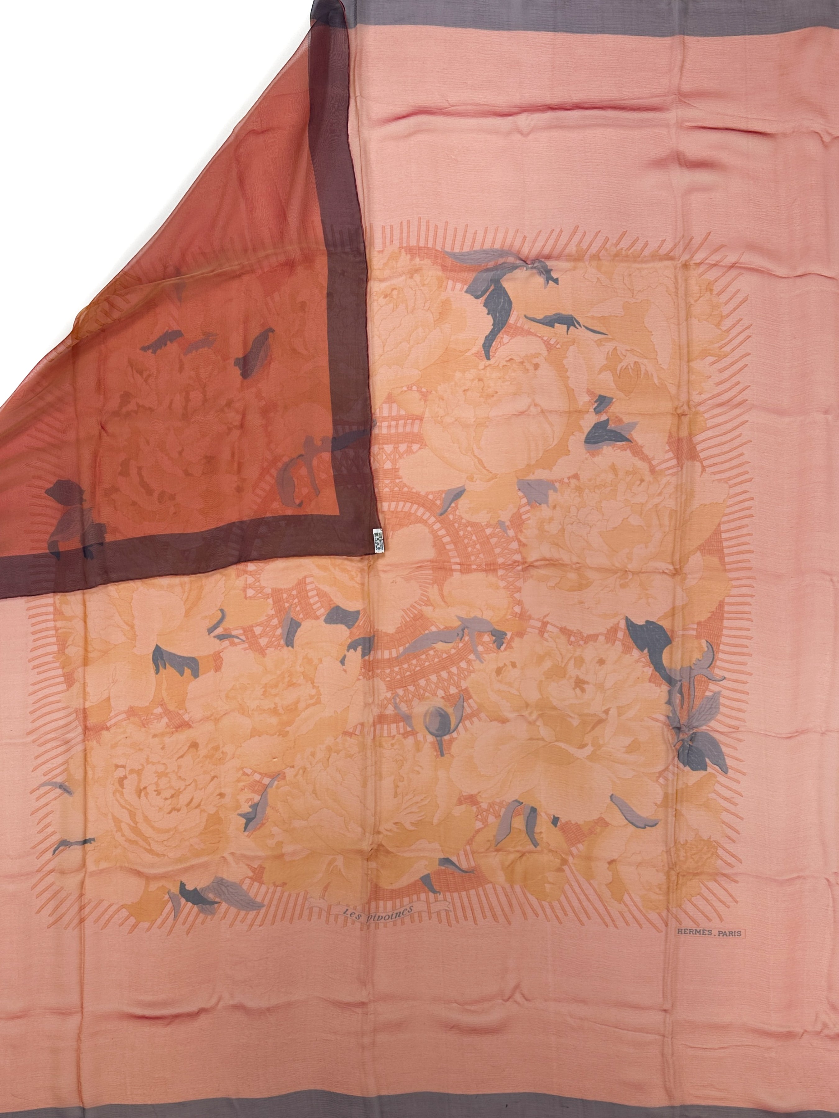 Hermès Les Pivoines Changeant Mousseline 140