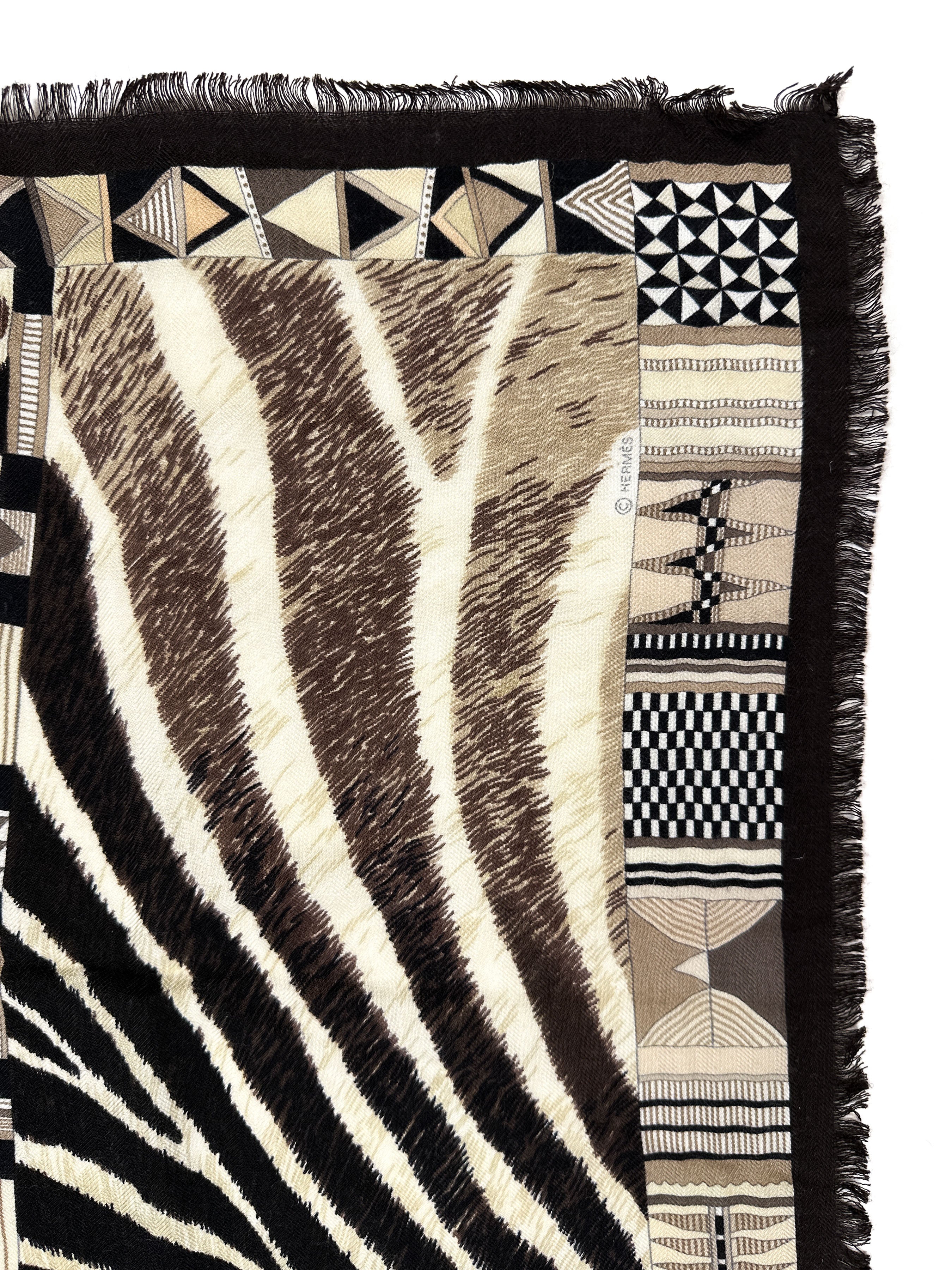 Hermès Pelages et Camouflage Cashmere Silk 90