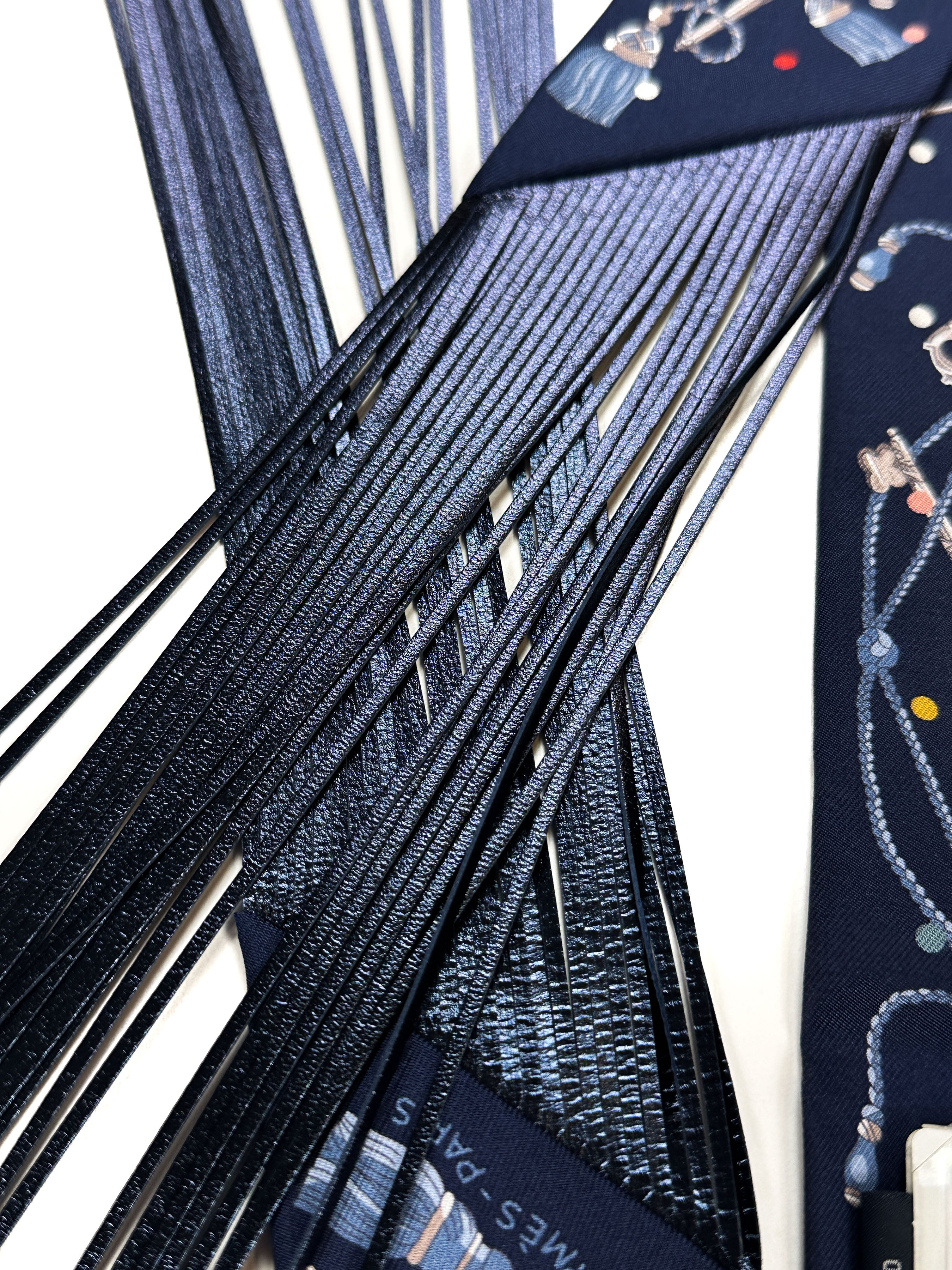 Hermès Les Cles au Pois Metallic Fringe Twilly