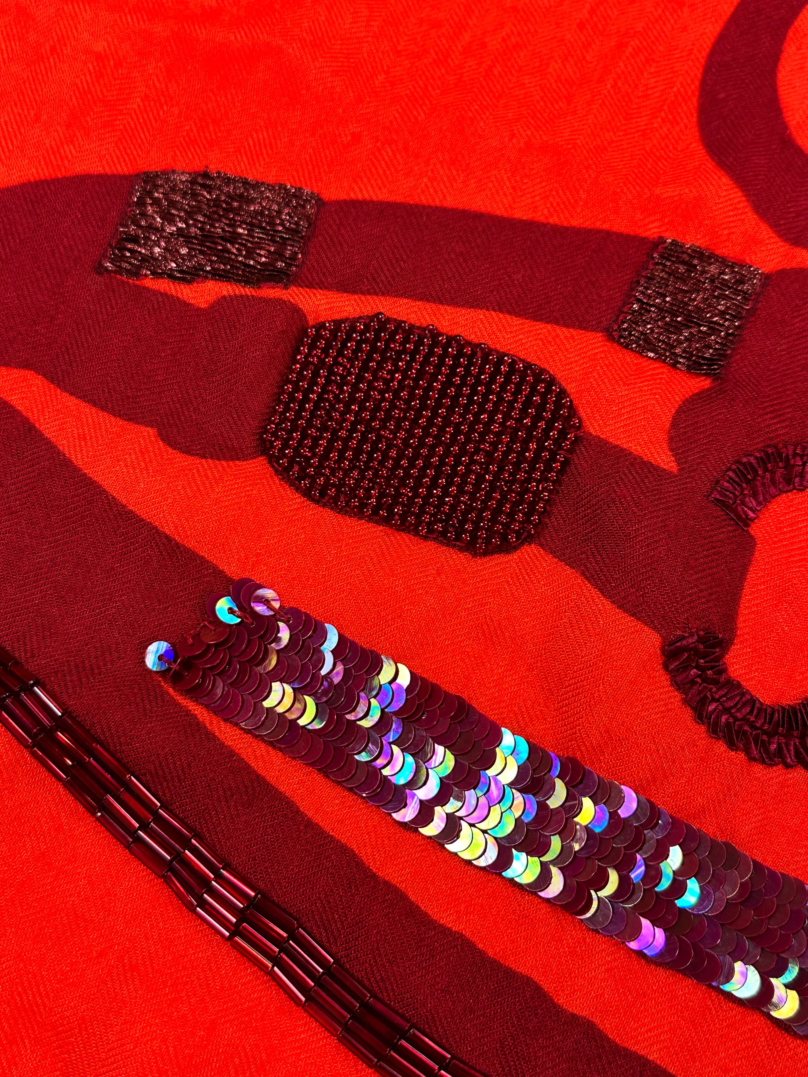 Hermès Brides de Gala en Desordre Exceptional Beaded Cashmere Silk 140