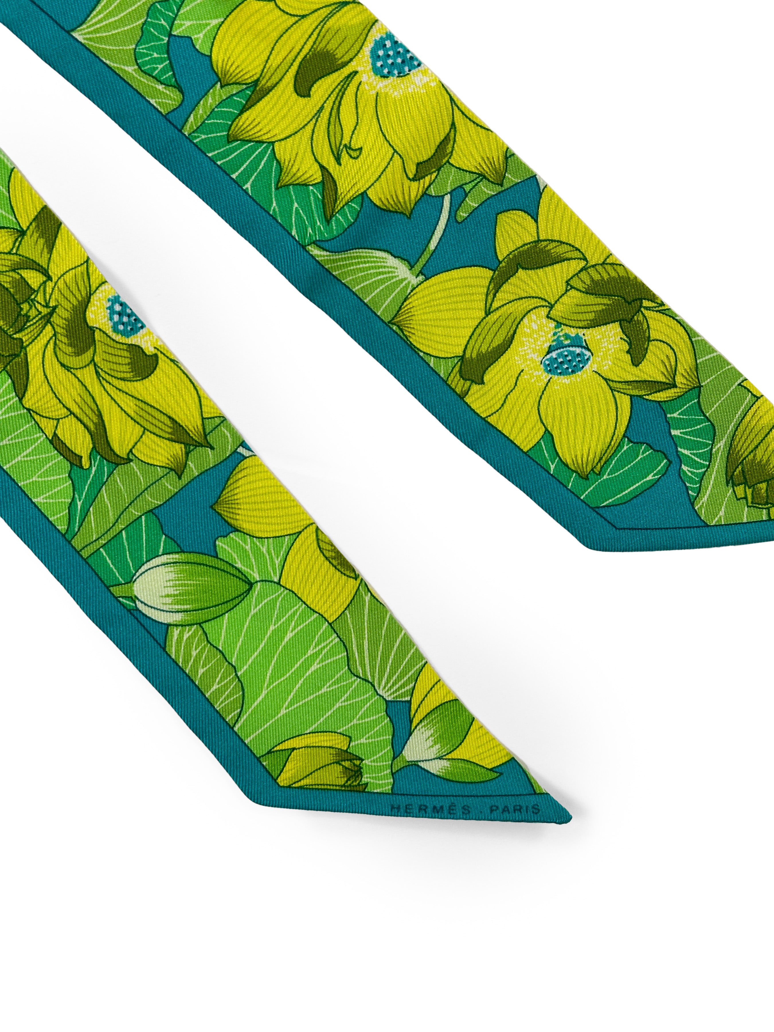 Hermès Fleurs de Lotus Twilly