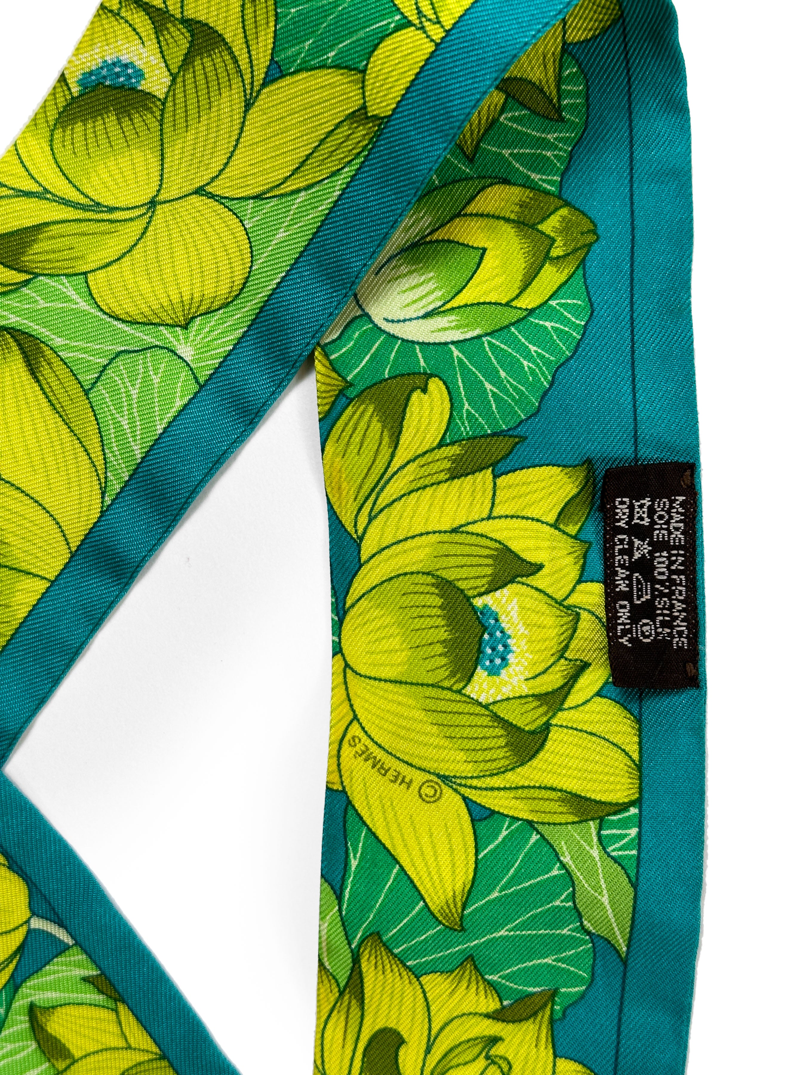 Hermès Fleurs de Lotus Twilly