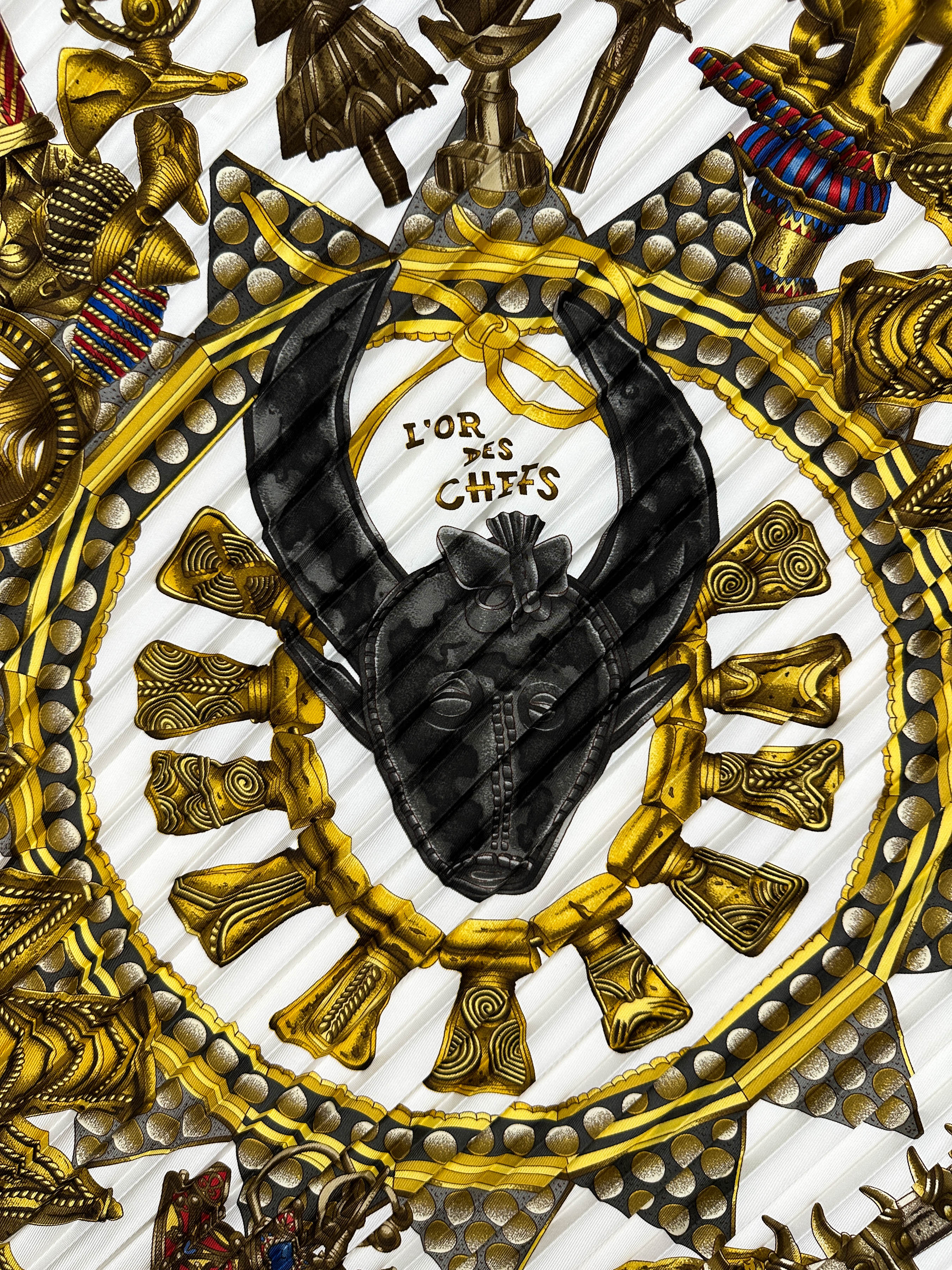 Hermès L'Or Des Chefs Wide Plissé 90