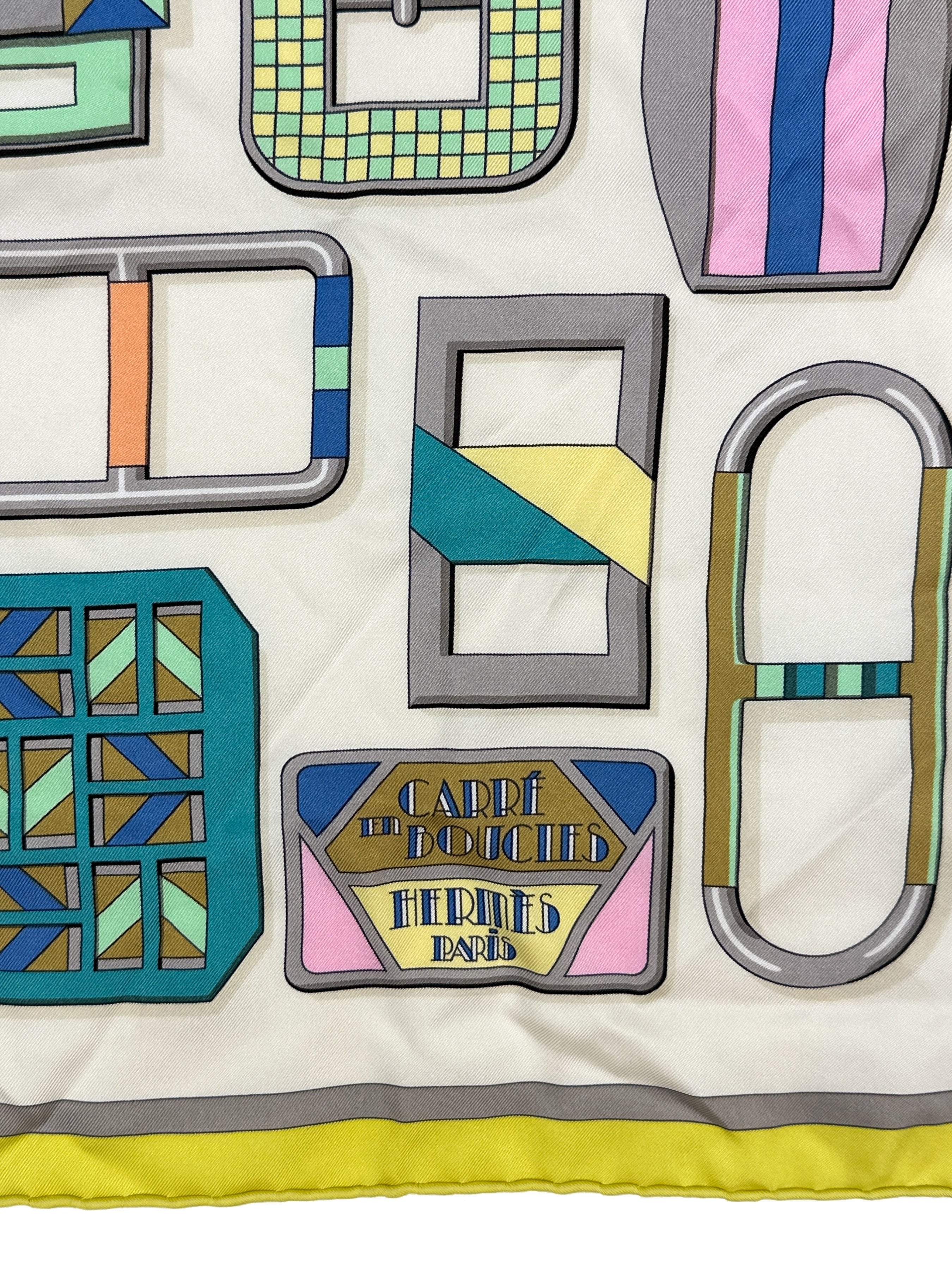 Hermès Carré en Boucles 90