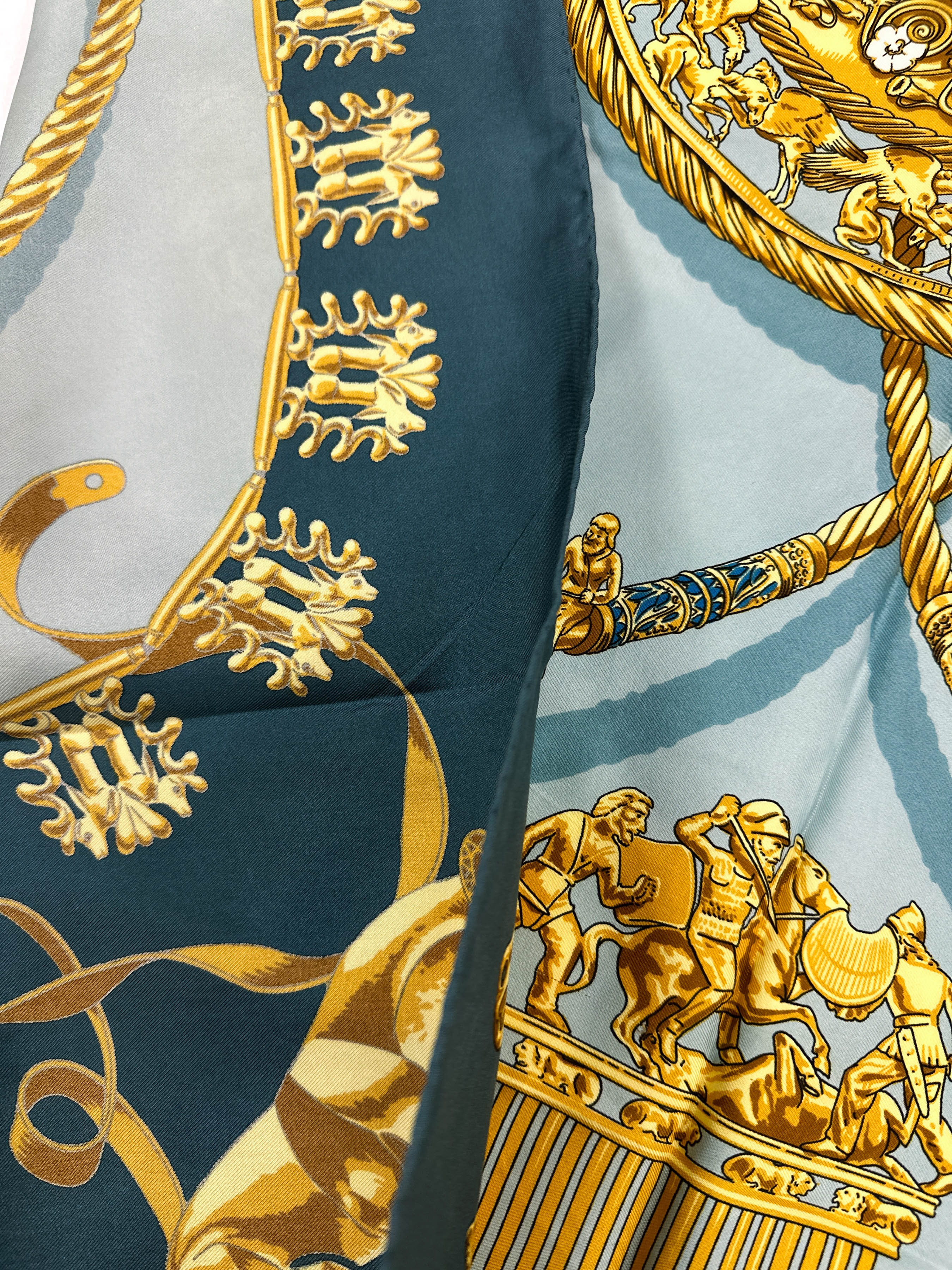 Hermès Les Cavaliers d'Or 90