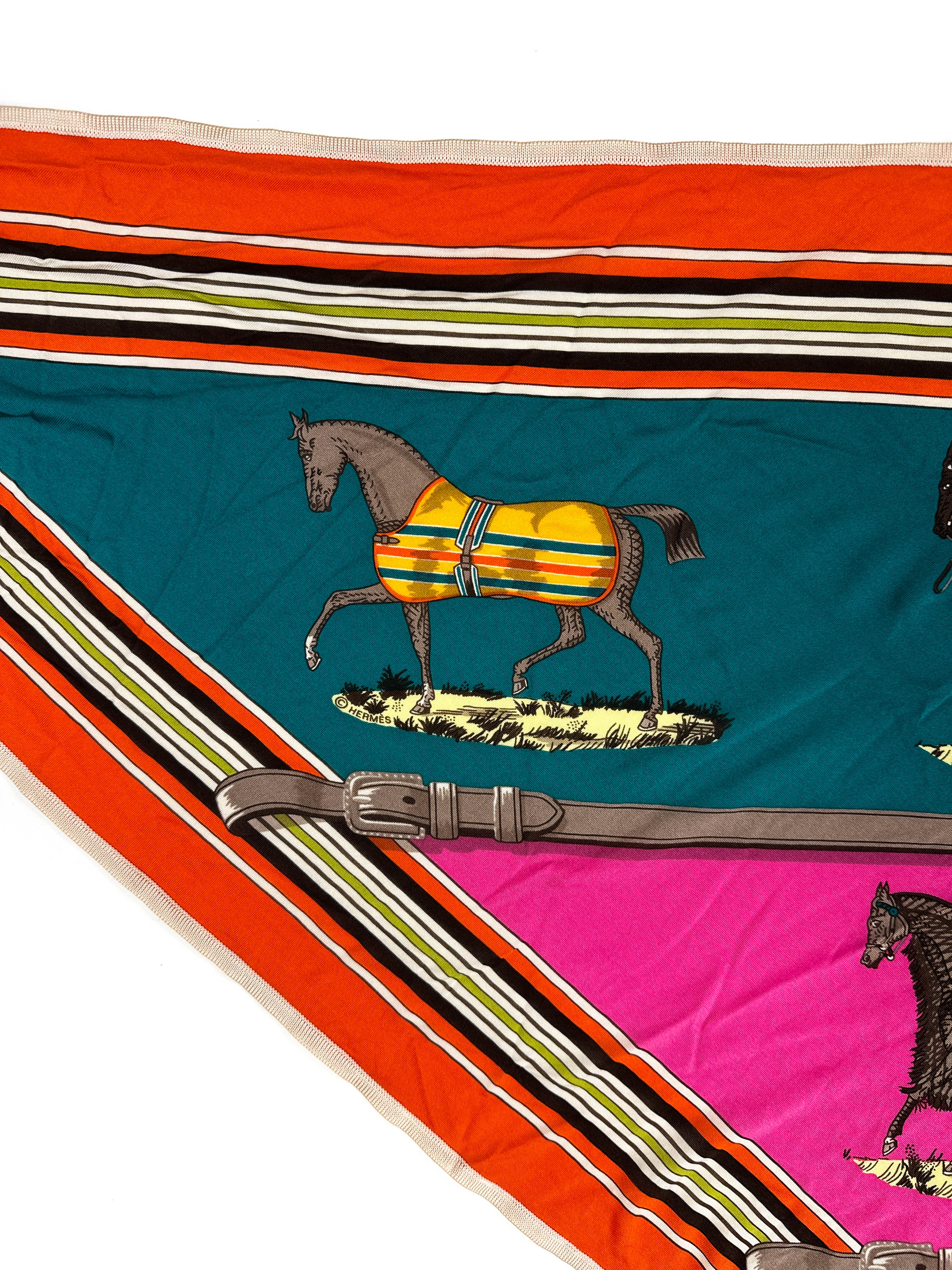 Hermès Couvertures et Tenues de Jour Jersey Silk Triangle