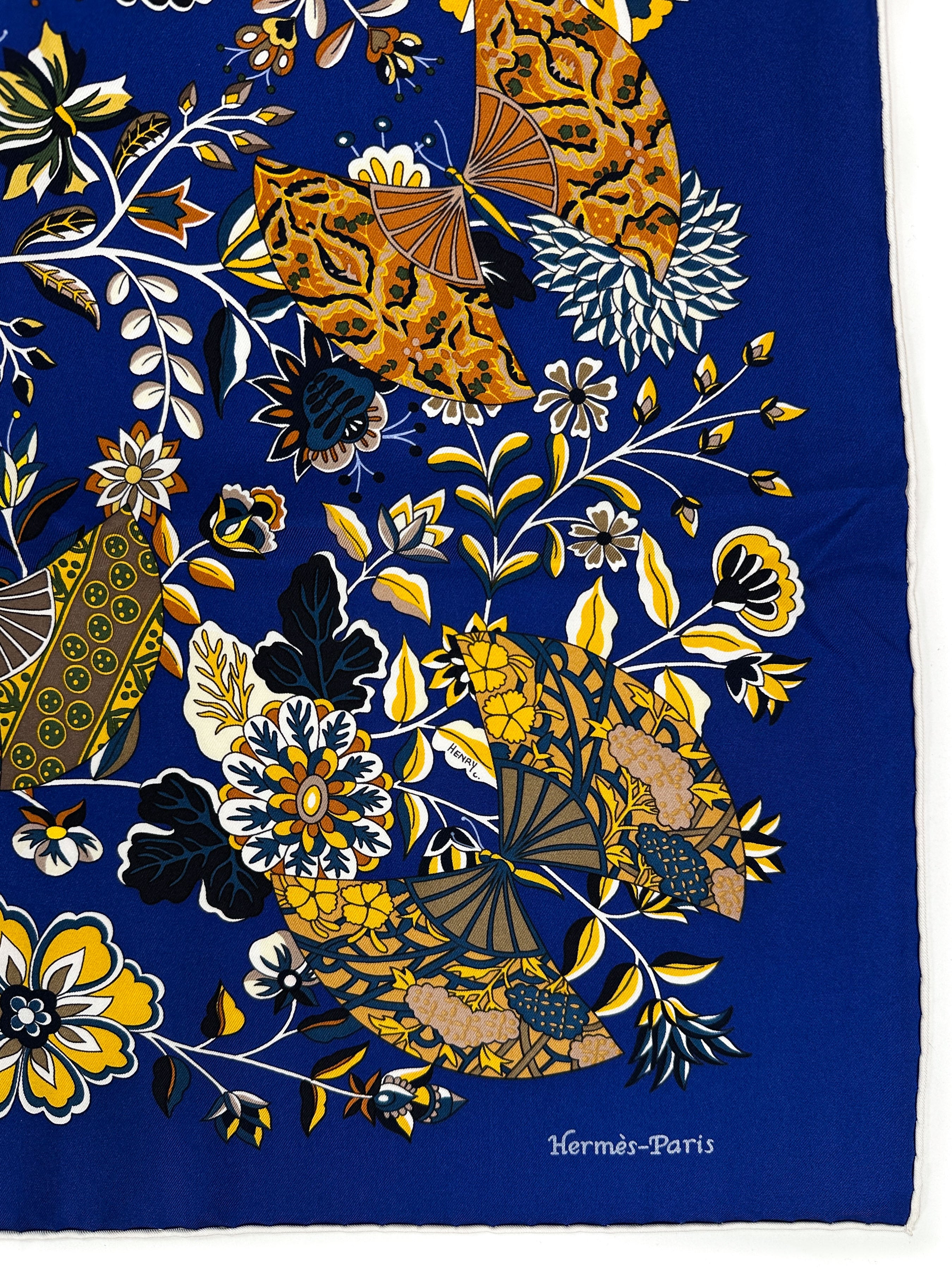 Hermès Fleurs et Papillons de Tissus 90