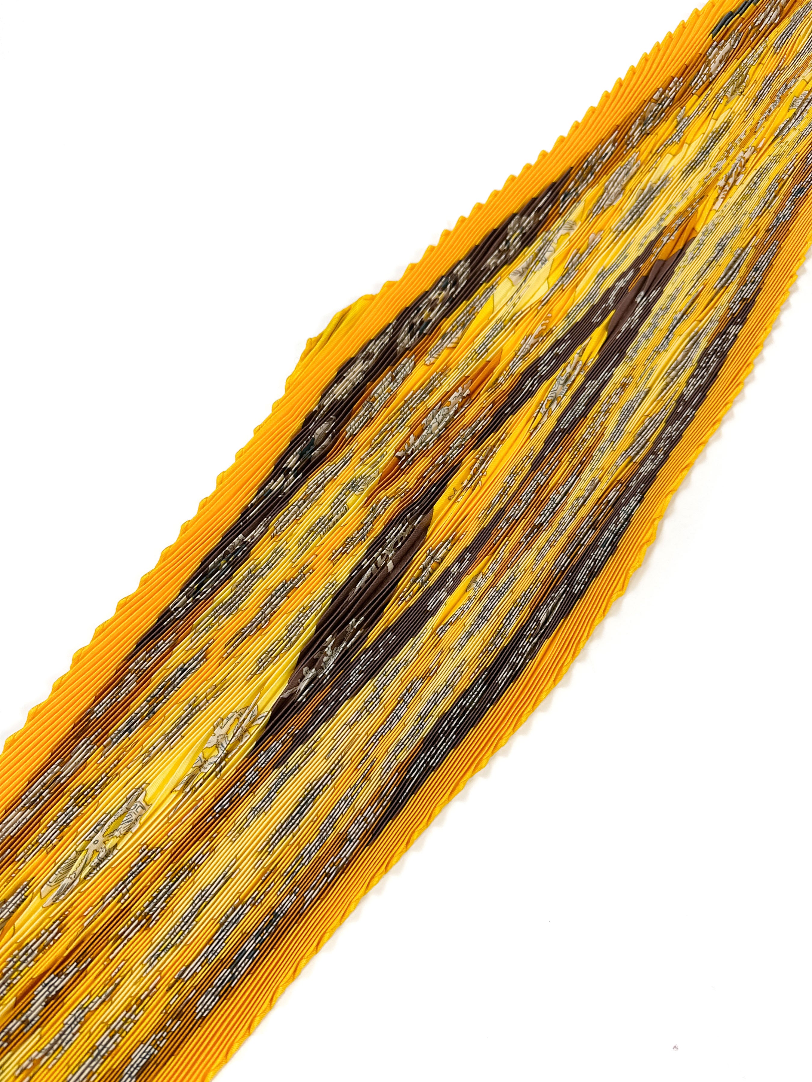 Hermès Feux de L'Hiver Plissé 90