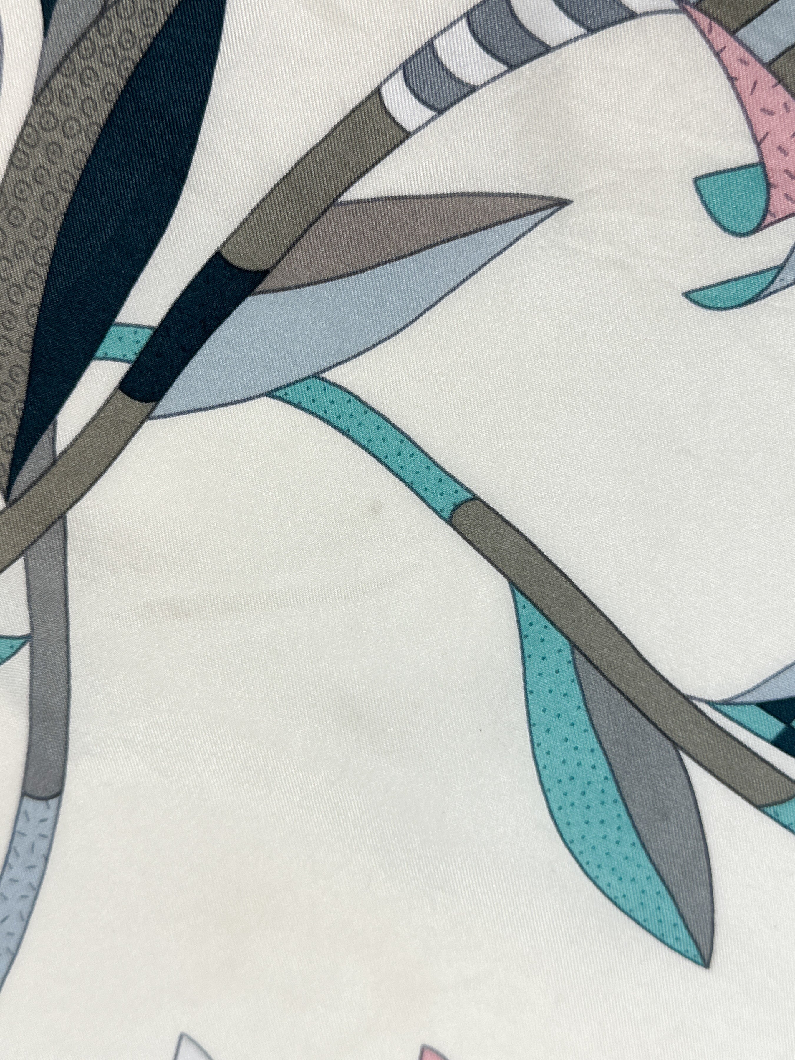 Hermès Paradis de Soie Silk 140