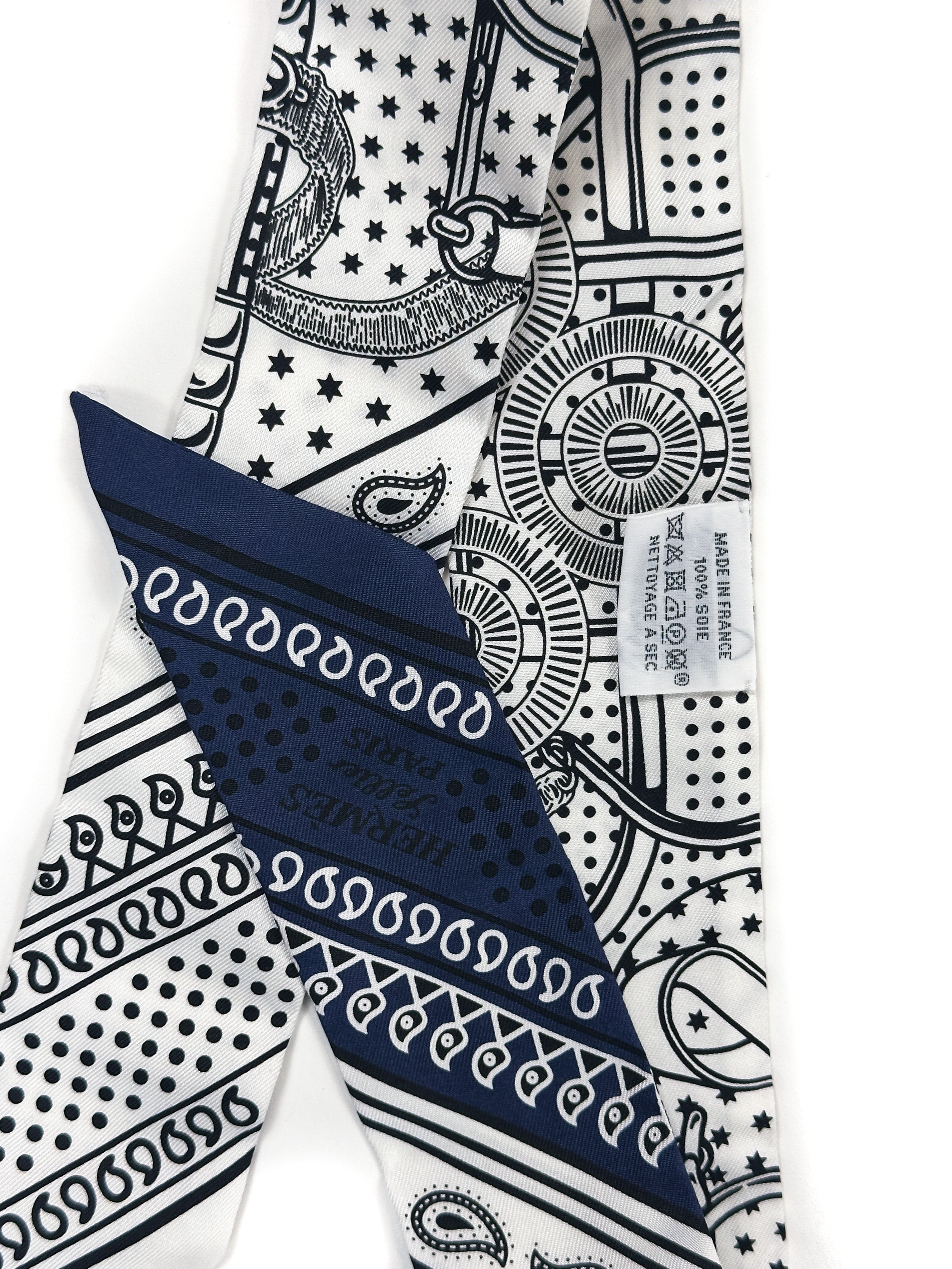 Hermès Eperon d'Or Bandana Twilly