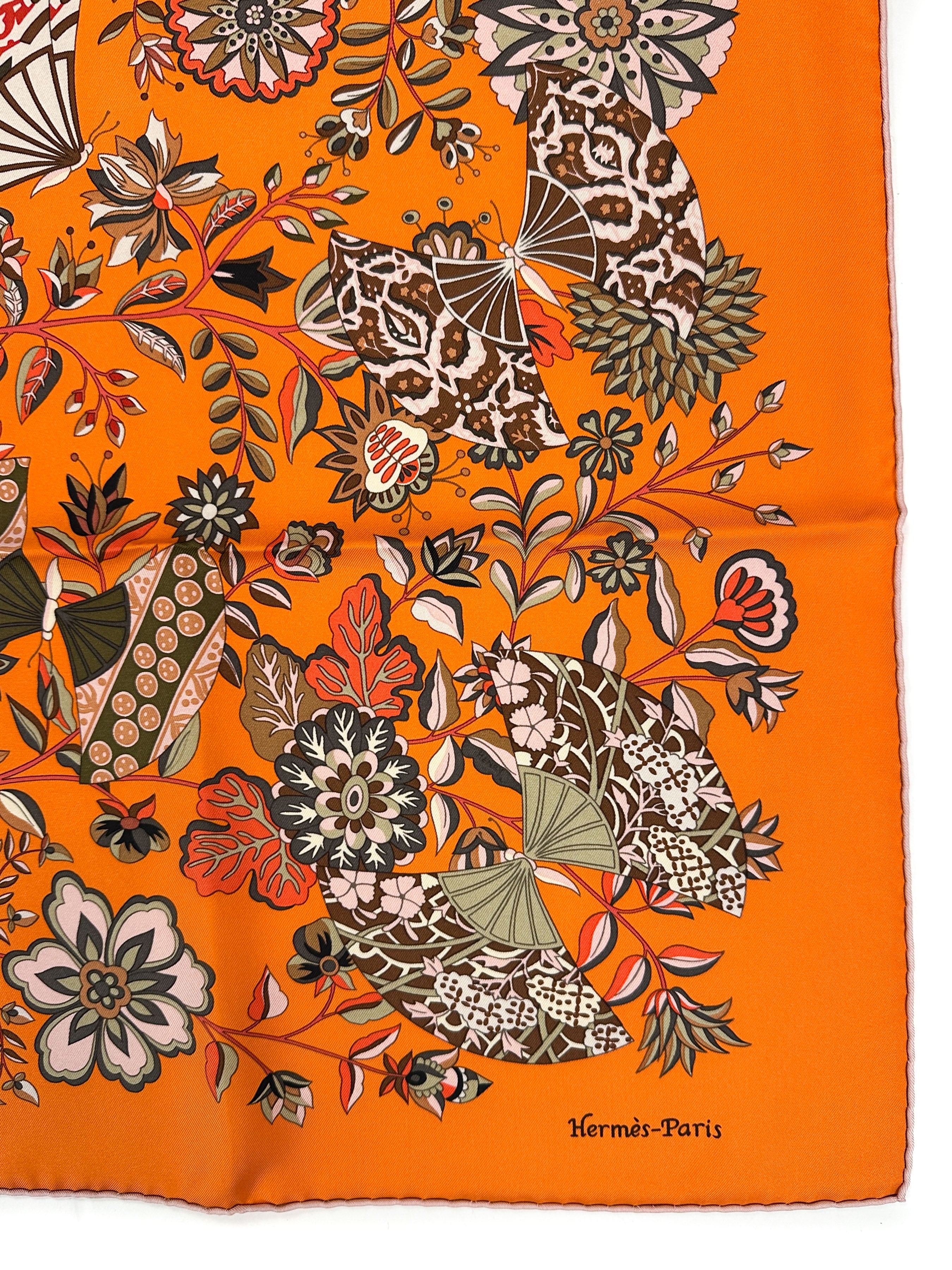 Hermès Fleurs et Papillons de Tissus 90
