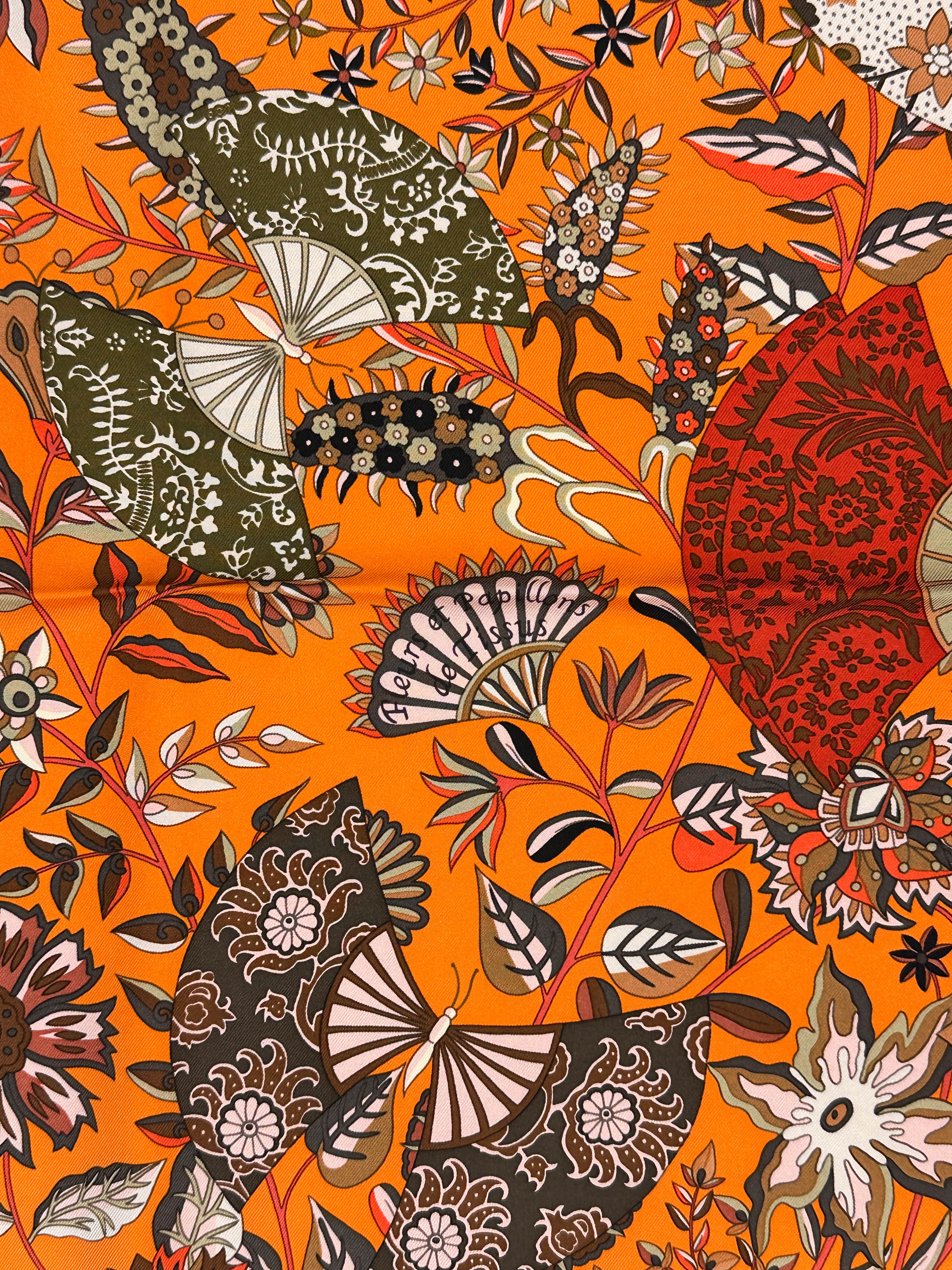 Hermès Fleurs et Papillons de Tissus 90