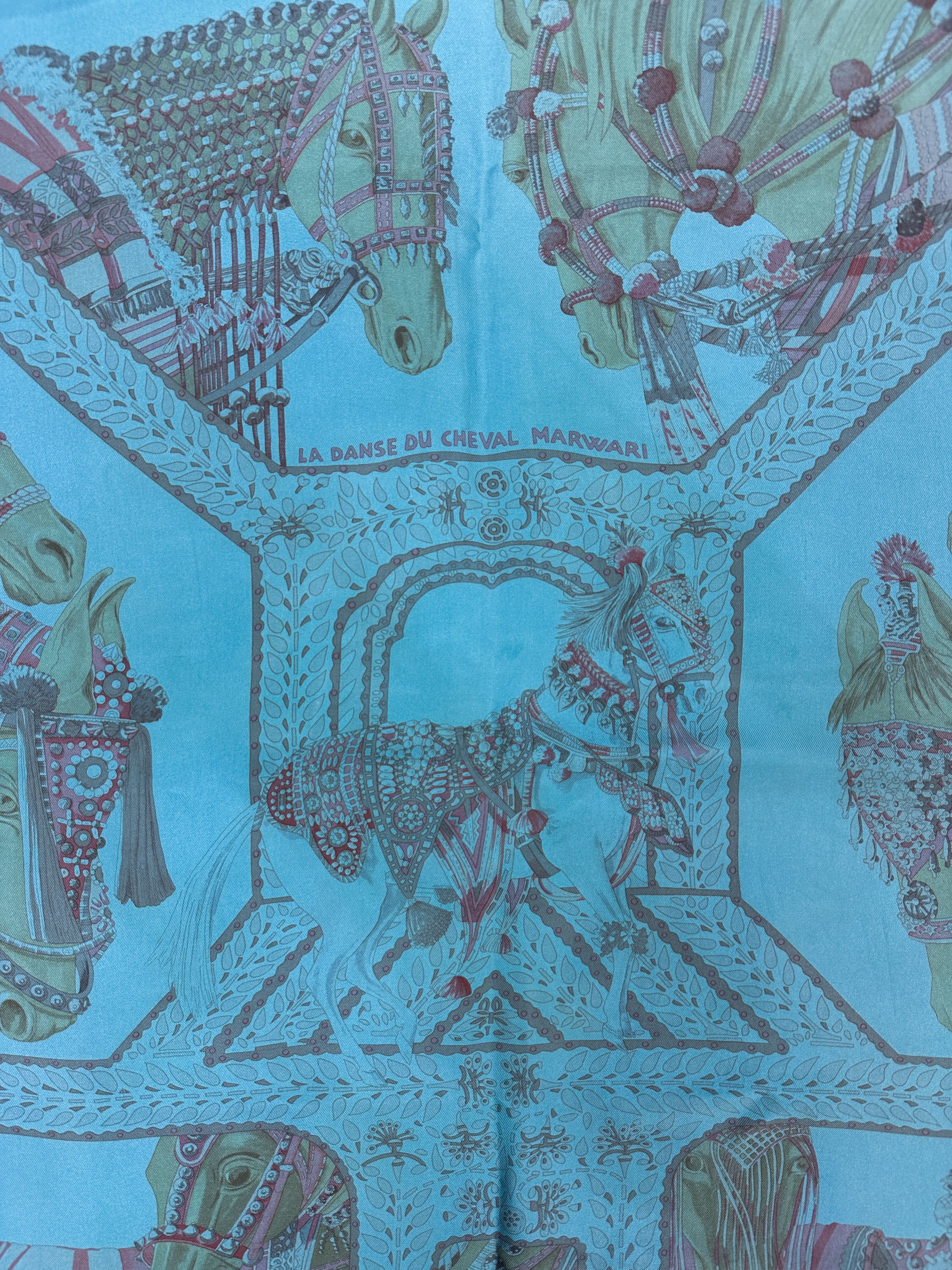 Hermès La Danse du Cheval Marwari Dip-Dye 90
